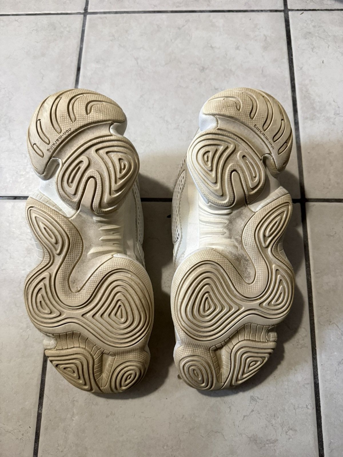 Adidas Adidas Yeezy 500 Blush Size US 10.5 / EU 43-44 - 4 Thumbnail