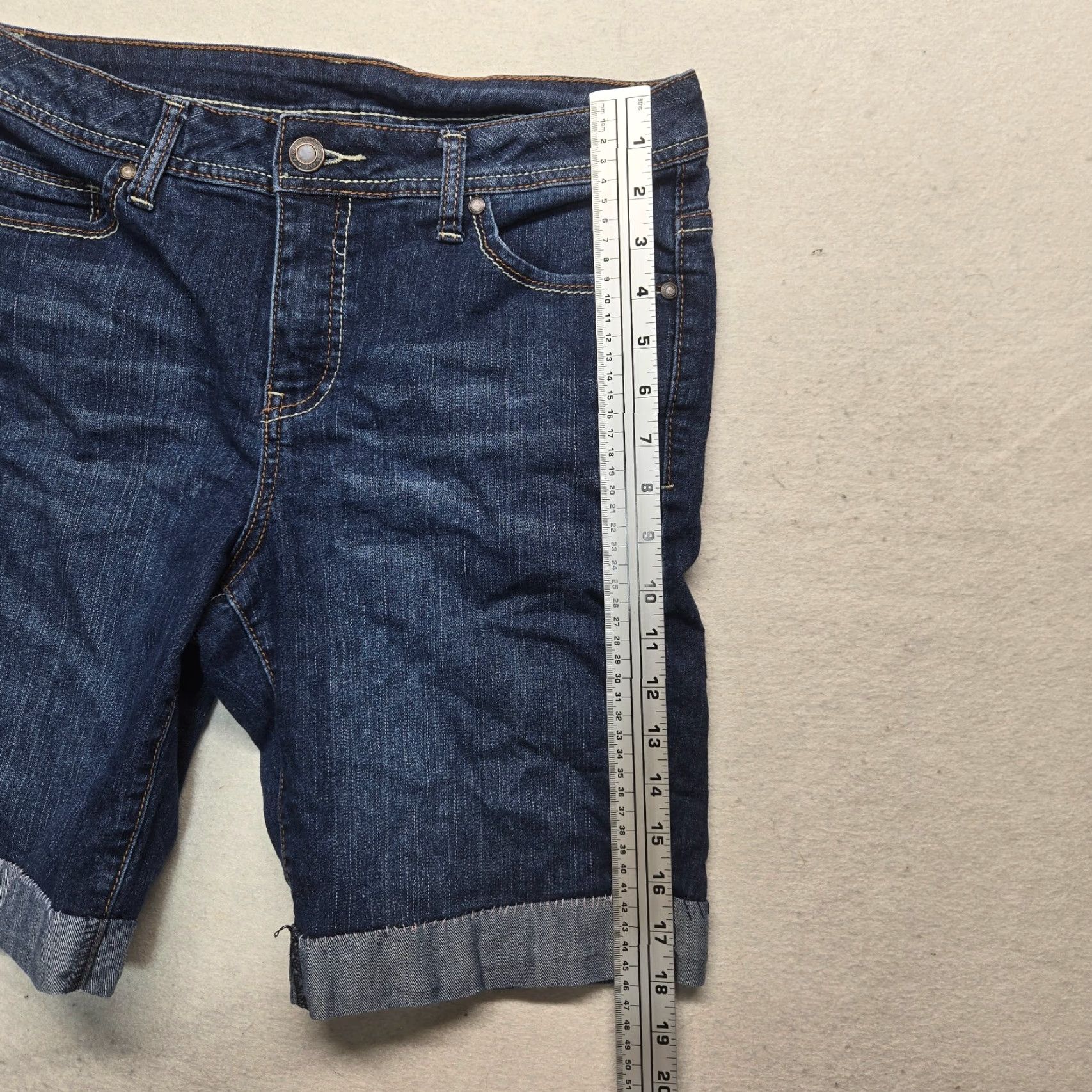 Faded Glory Faded Glory Denim Shorts Dark Wash Jorts 5-Pocket 10 Adult Women's Blue Regular Rise High Waist Stretch Pockets Belt Loops 11.5 Inseam Casual Jeans Size 32" / US 10 / IT 46 - 4 Thumbnail