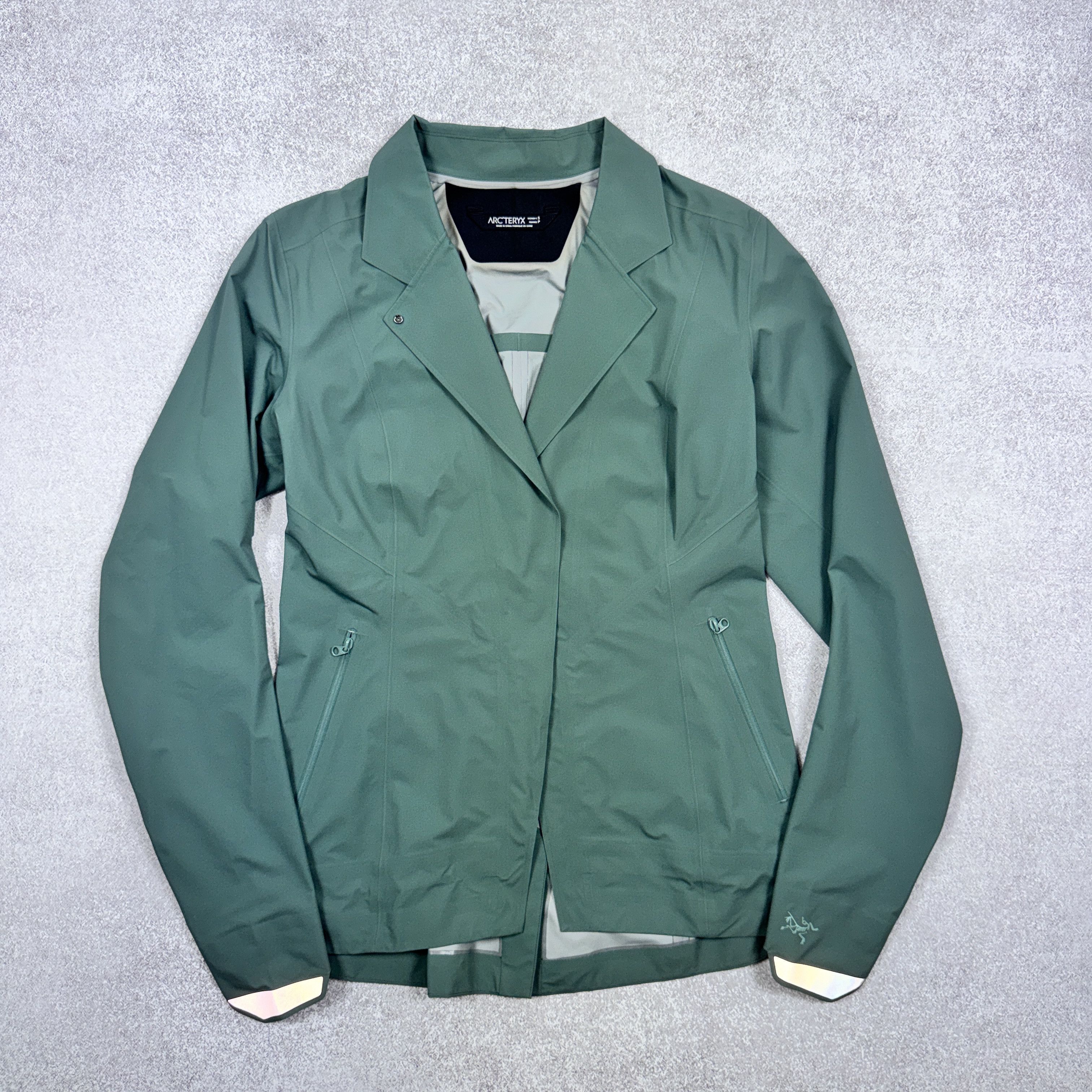 Arc'teryx Women`s Arcteryx A2B Hardshell Gore-tex Blazer Jacket Size S Size S / US 4 / IT 40 - 1 Thumbnail