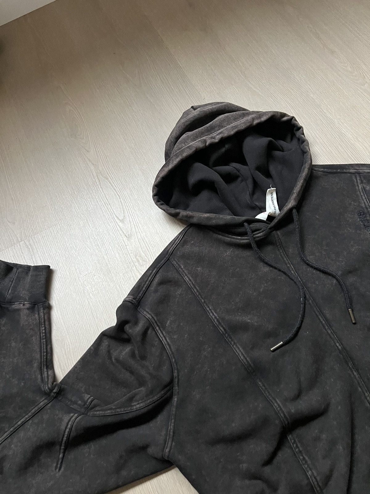 H&M GLENN MARTENS x H&M LIMITED CROPPED HOODIE Size US L / EU 52-54 / 3 - 16 Thumbnail