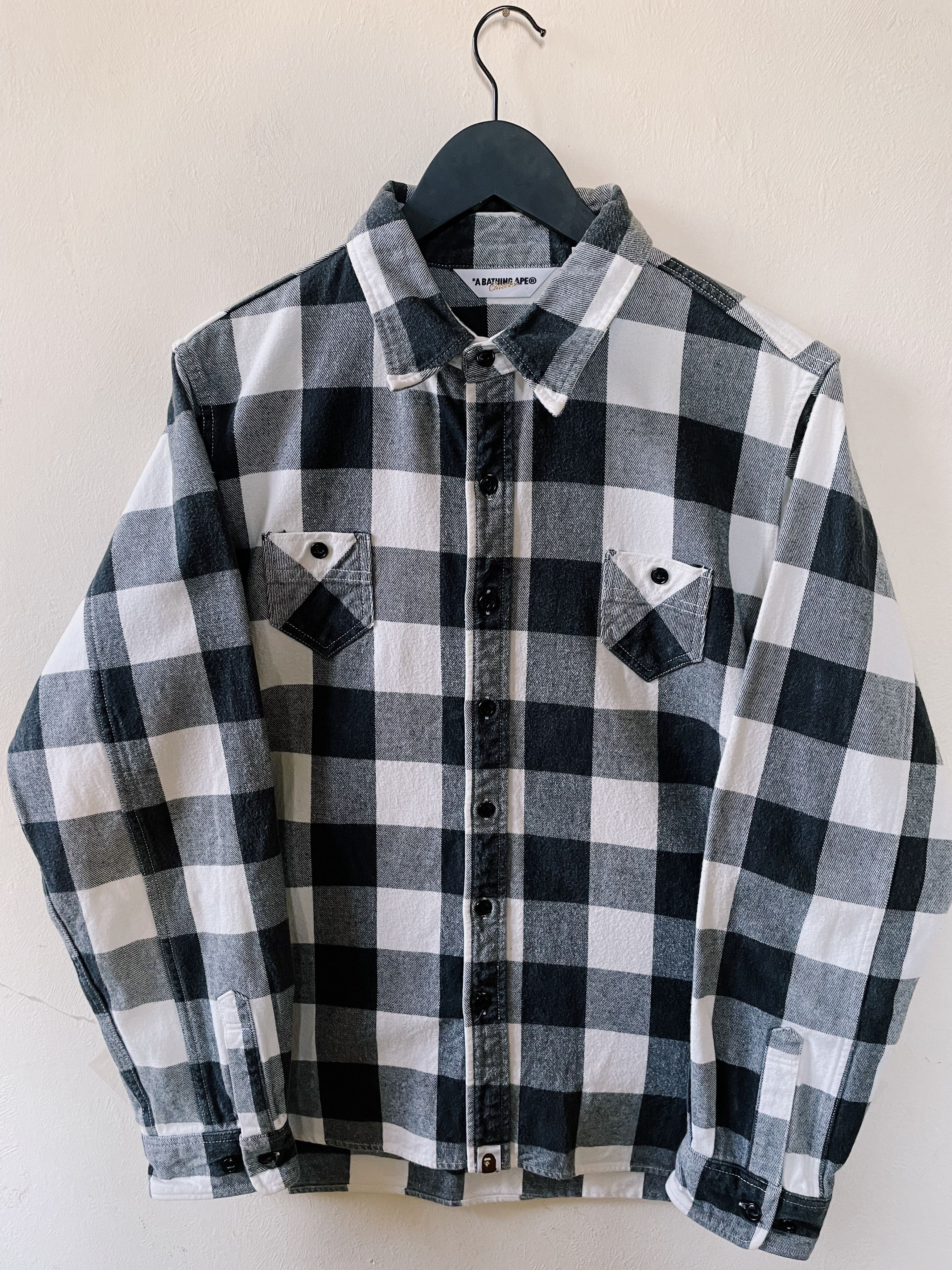 Bape × Nigo × Vintage Vintage Y2K Bape A Bathing Ape Checkered Heavy Cotton Shirt Size US L / EU 52-54 / 3 - 1 Thumbnail