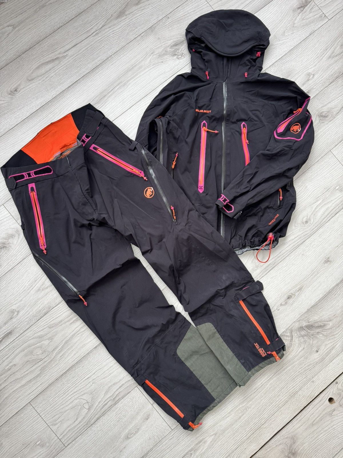 Goretex Mammut Extreme Ski Suit Size L / US 10 / IT 46 - 1 Thumbnail