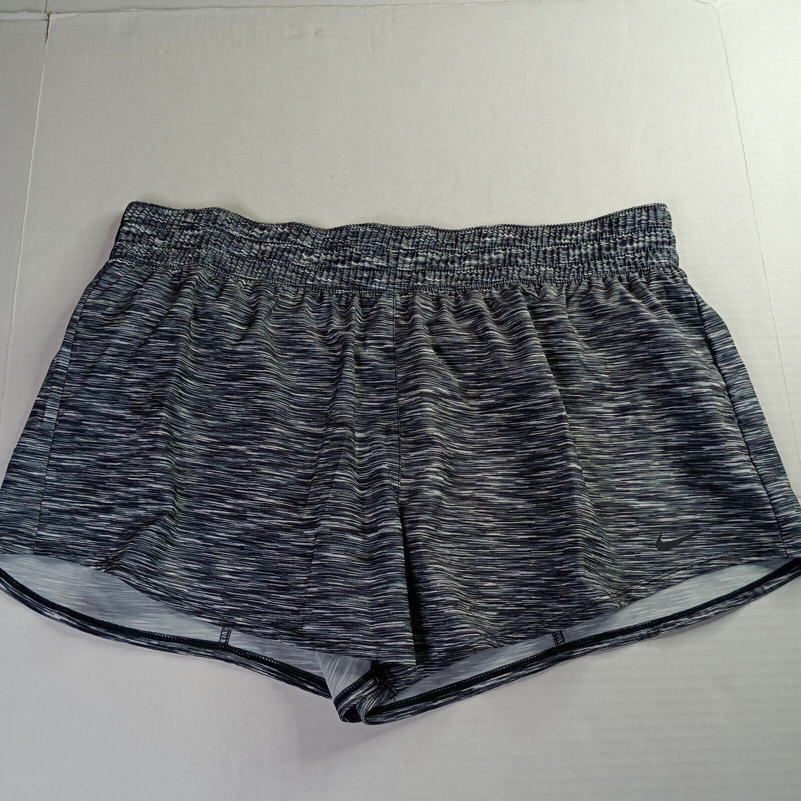 Nike Nike Womens Dri-FIT 3" Brief-Lined Shorts Gray Black Size XL Size 36" / US 14 / IT 50 - 1 Thumbnail