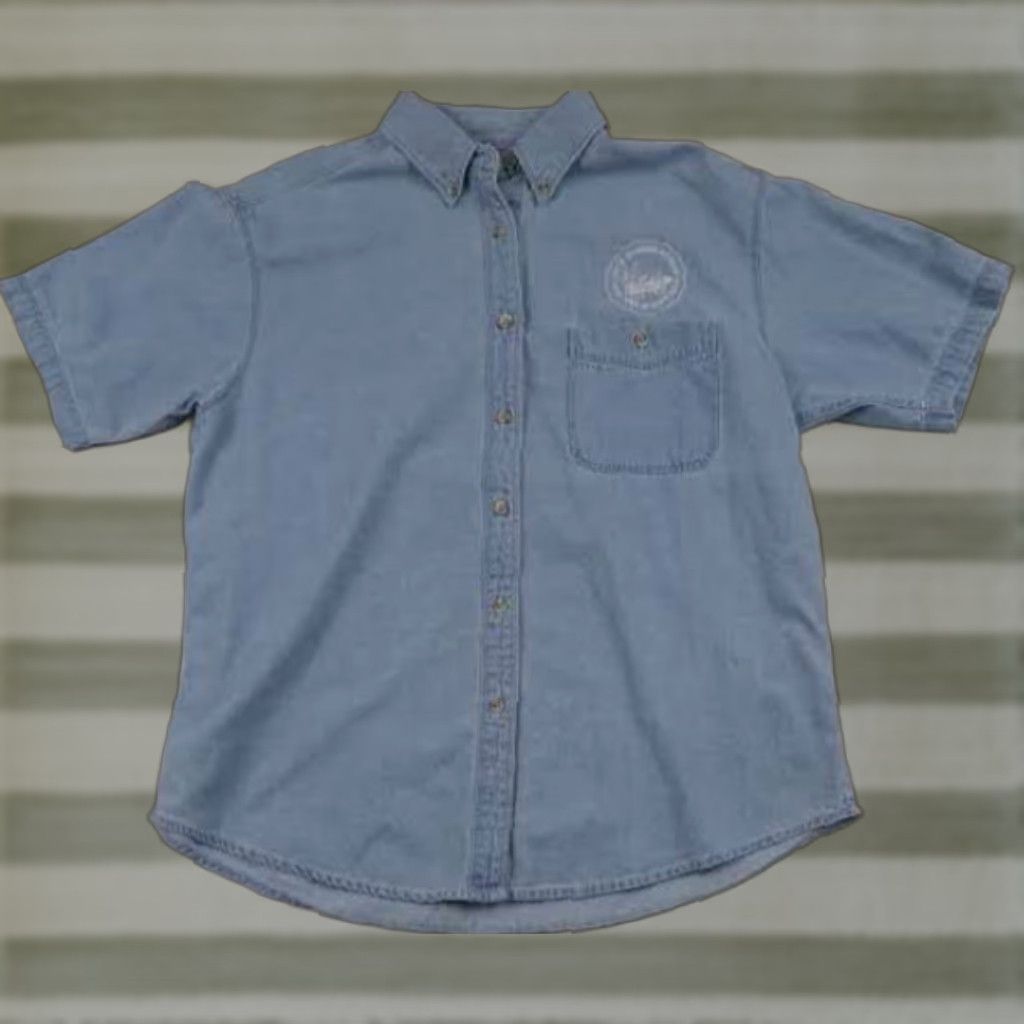 Wrangler VINTAGE Wrangler Shirt XL Ladies Blue Short Sleeve Collared Button-Up Jeans Heritage Henrey Ford Hometown Dearborn Michigan Size XL / US 12-14 / IT 48-50 - 1 Thumbnail