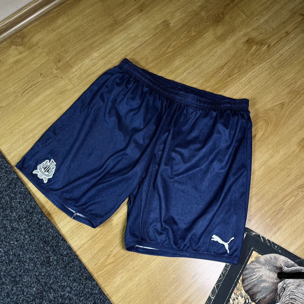 Puma Puma Newcastle United shorts football size XL Size US 36 / EU 52 - 2 Thumbnail