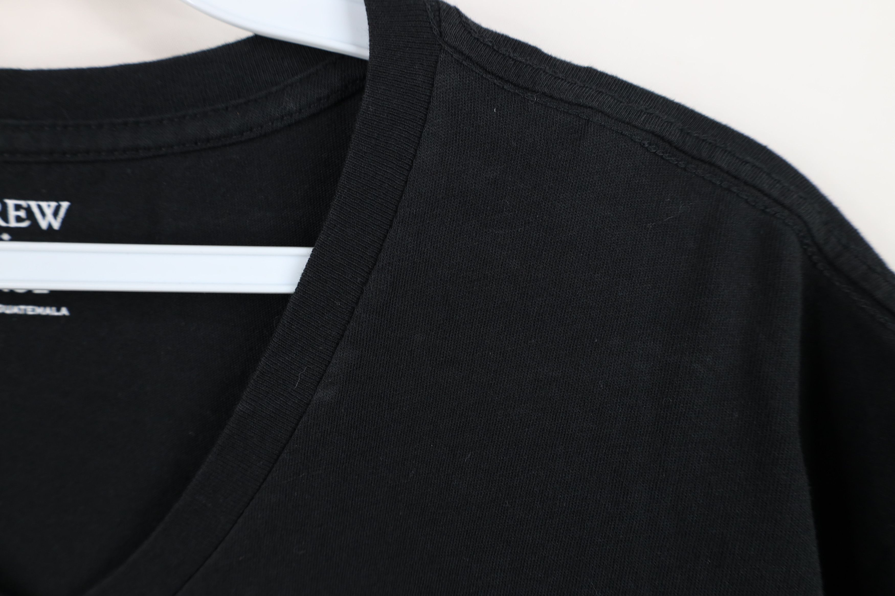 J.Crew J Crew Blank Cotton Knit Short Sleeve V-Neck T-Shirt Black Size US L / EU 52-54 / 3 - 4 Thumbnail