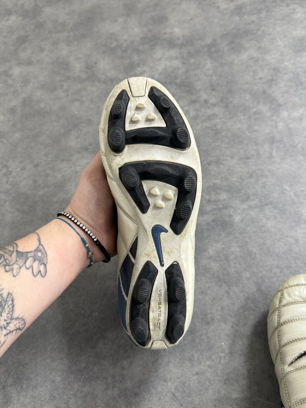 Nike Vintage real leather fooball soccer boots 2003 rare total 90 Size US 8.5 / EU 41-42 - 7 Thumbnail