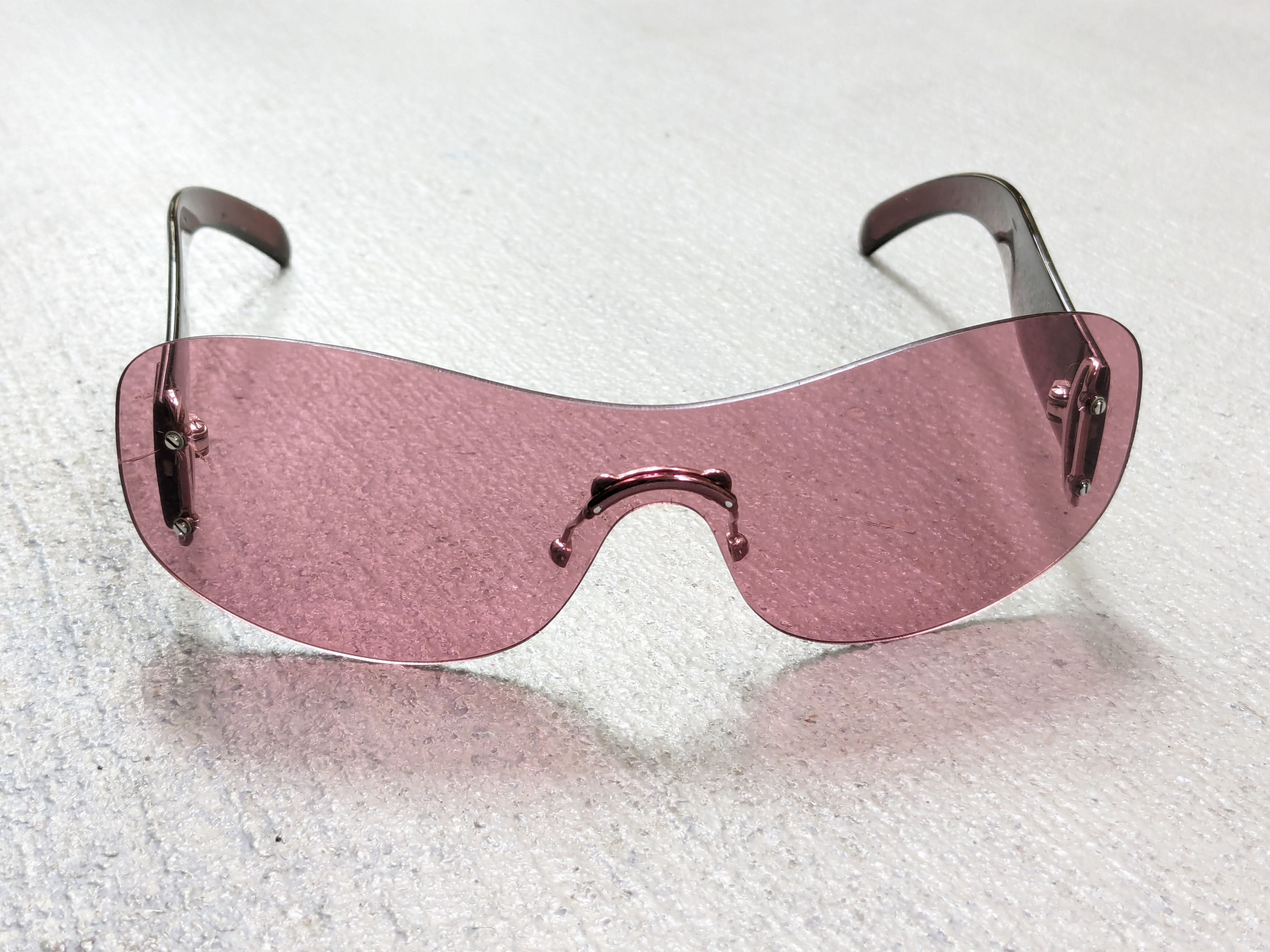 Gucci × Vintage Gucci Sunglasses GG2448/N/S Pink Vintage Y2K Shiled Size ONE SIZE - 2 Thumbnail