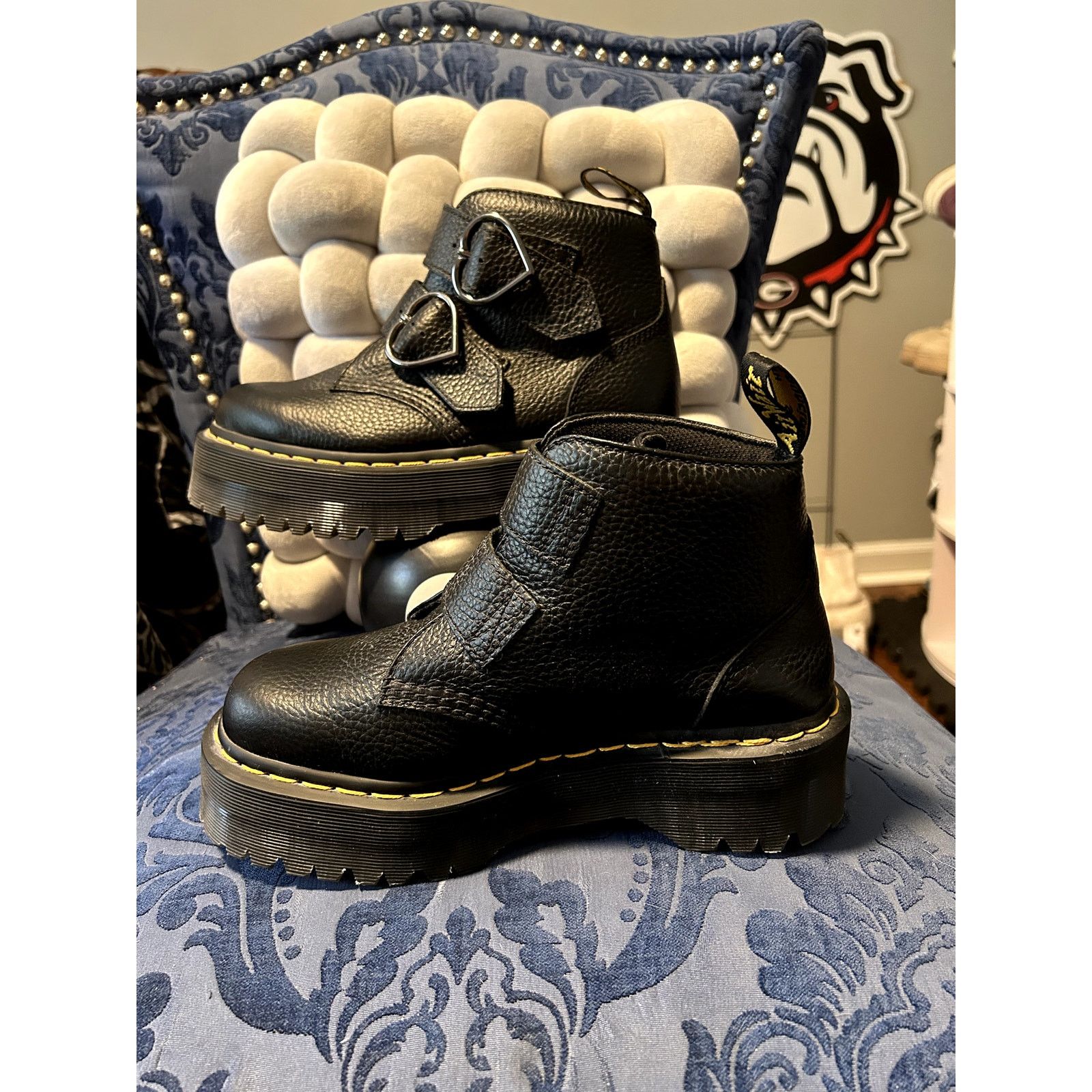 Dr. Martens Dr Martens Devon Black Hearts size 7/EU 38 Size US 7 / IT 37 - 2 Thumbnail