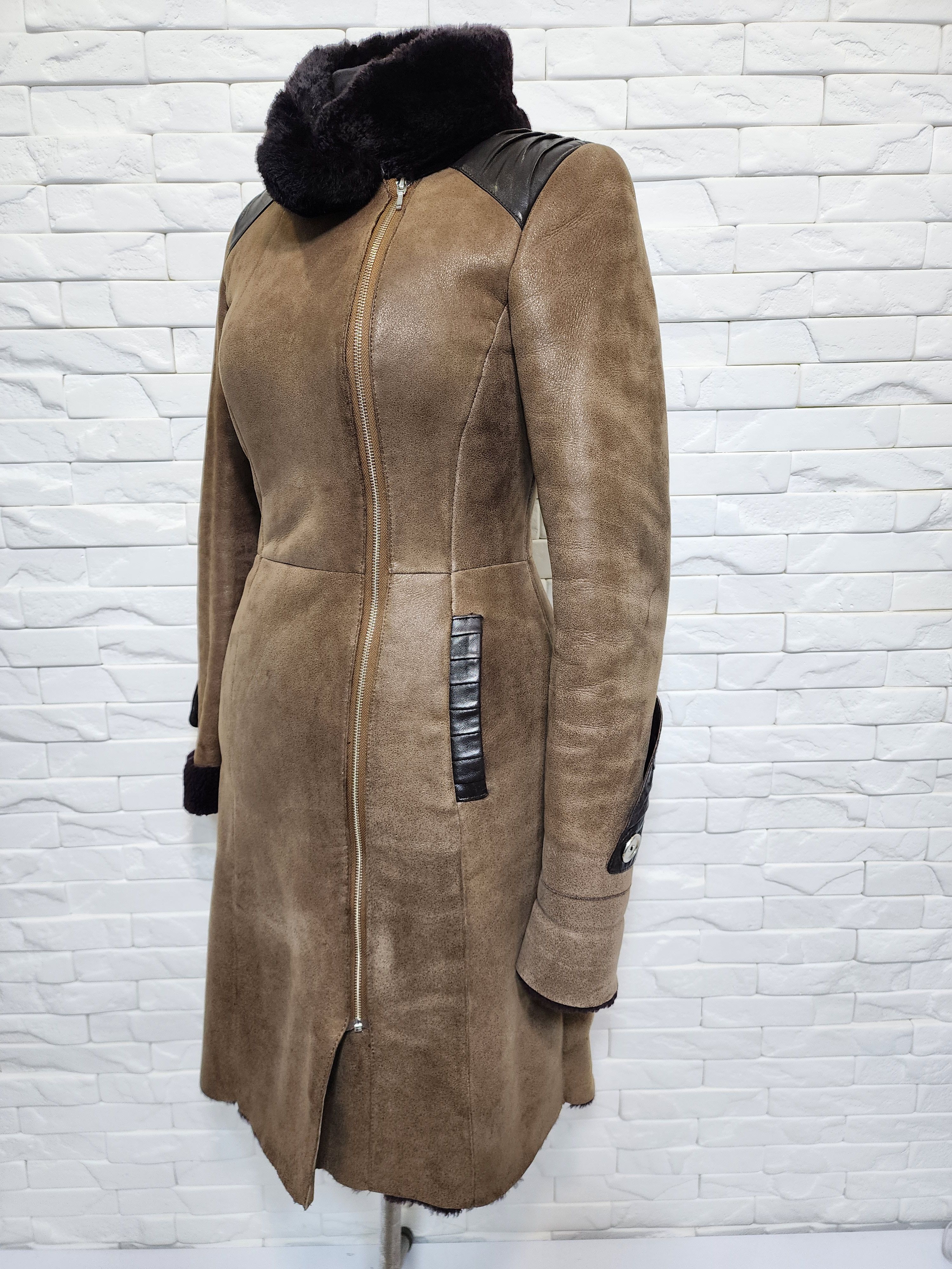 Genuine Leather Brown Sheepskin Coat: Genuine Fur, Metal Zipper. Size S / US 4 / IT 40 - 5 Thumbnail