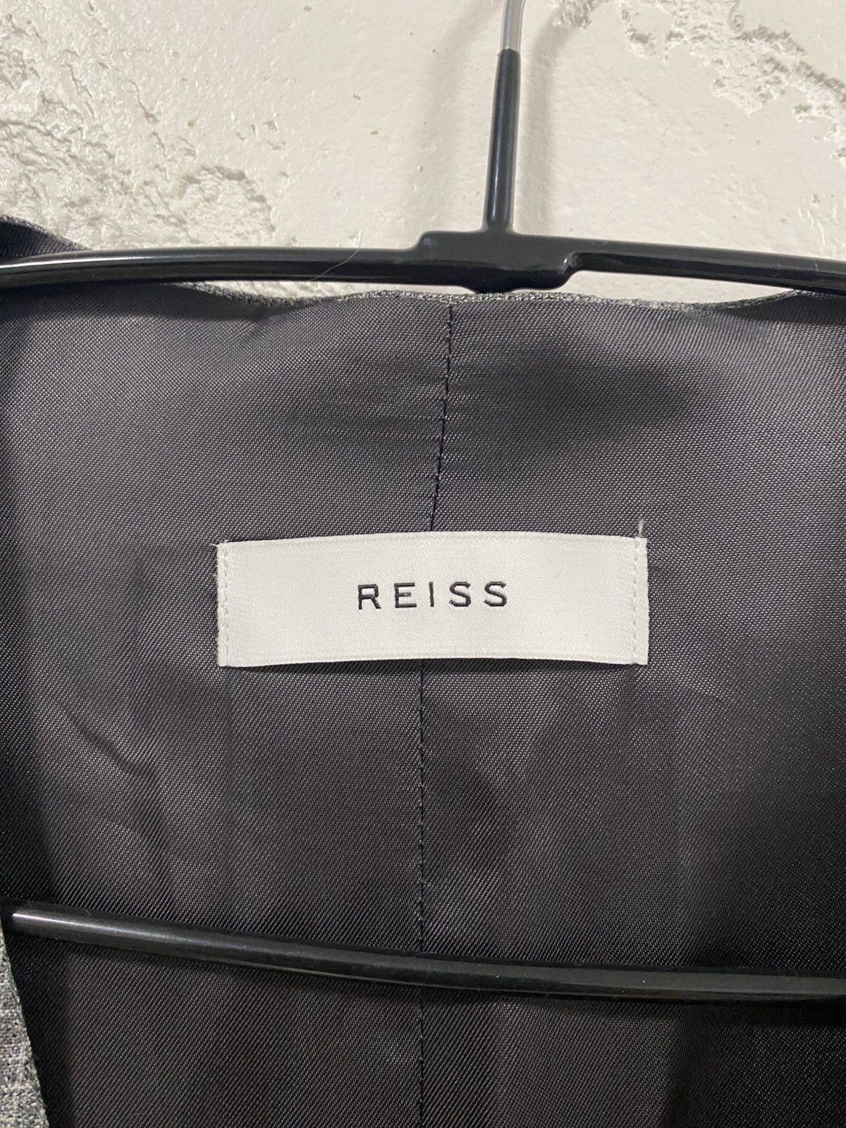 Reiss Reiss Three-piece Grey Checkered Wool Suit Size: 42R Size 42R - 13 Thumbnail