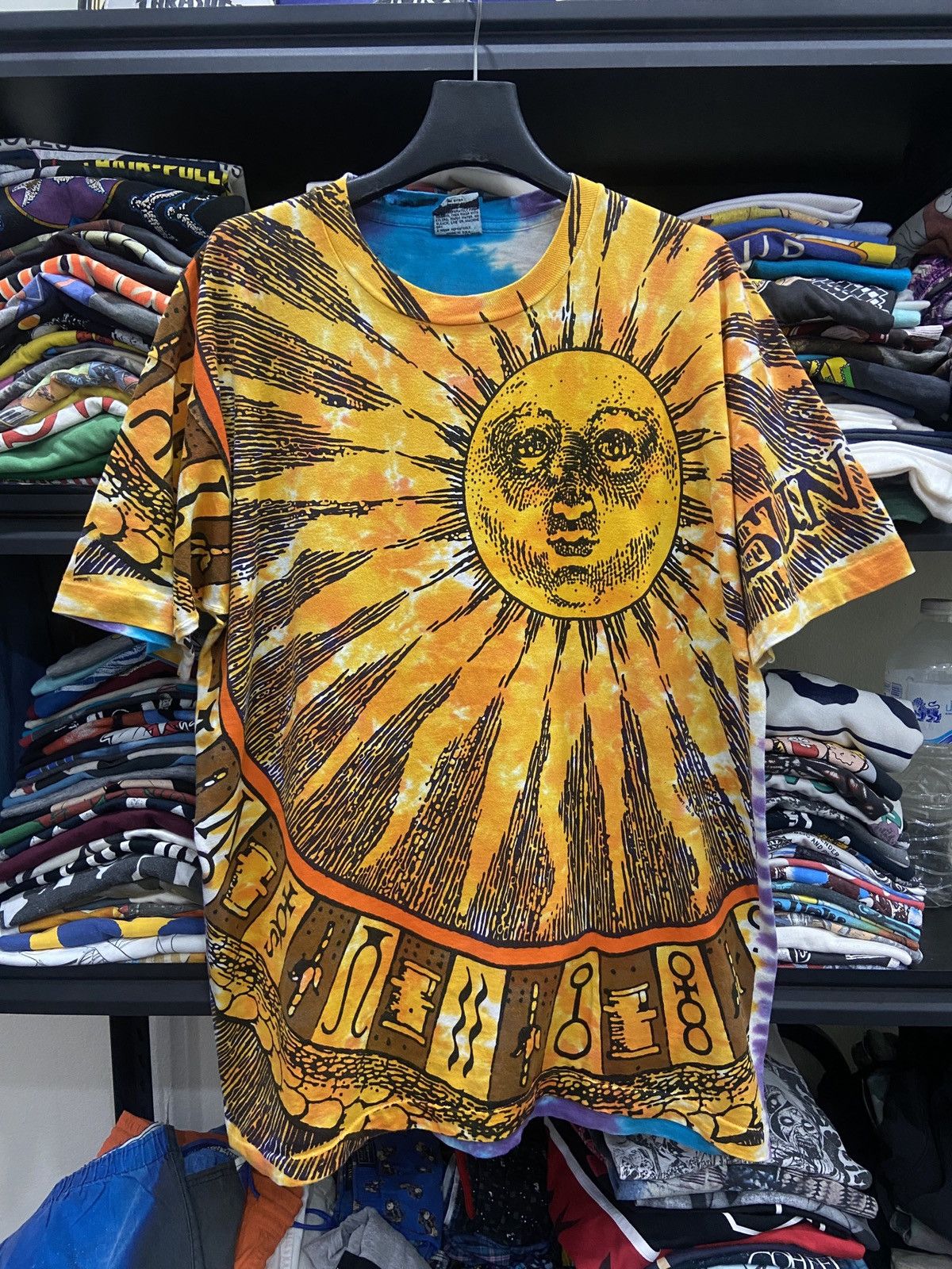 Liquid Blue Vintage 1992s Liquid Blue OVP Sun Moon Band TOUR T-SHIRT Size US XL / EU 56 / 4 - 1 Thumbnail