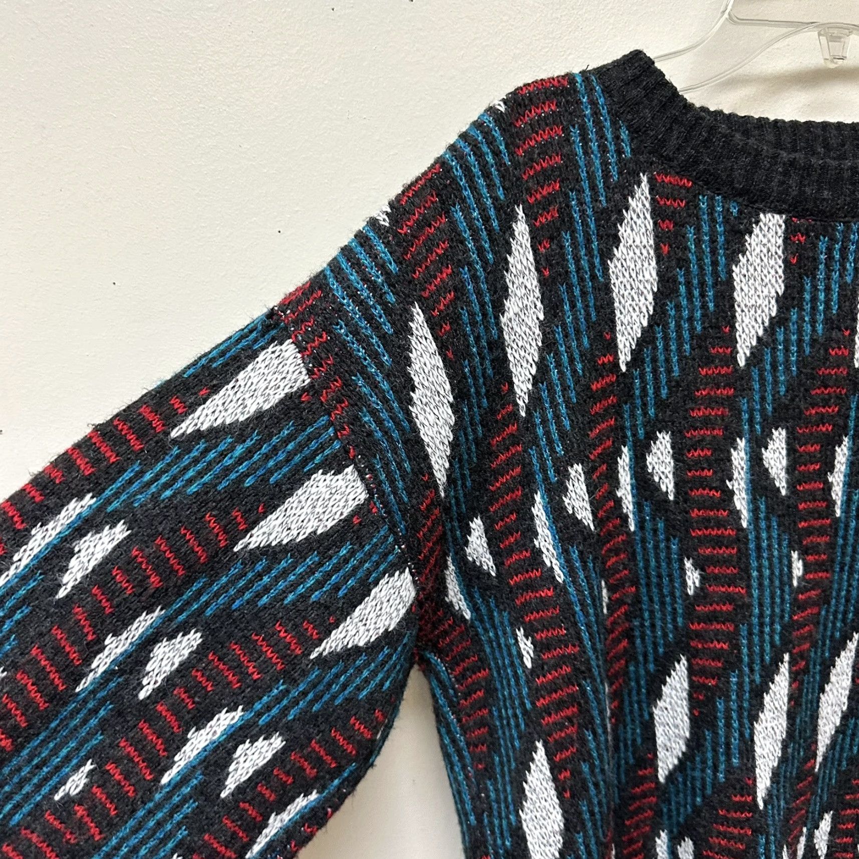 Vintage VINTAGE Barrel Retro Geometric Knit Sweater Unisex Size L/XL Made in USA Size US L / EU 52-54 / 3 - 3 Thumbnail