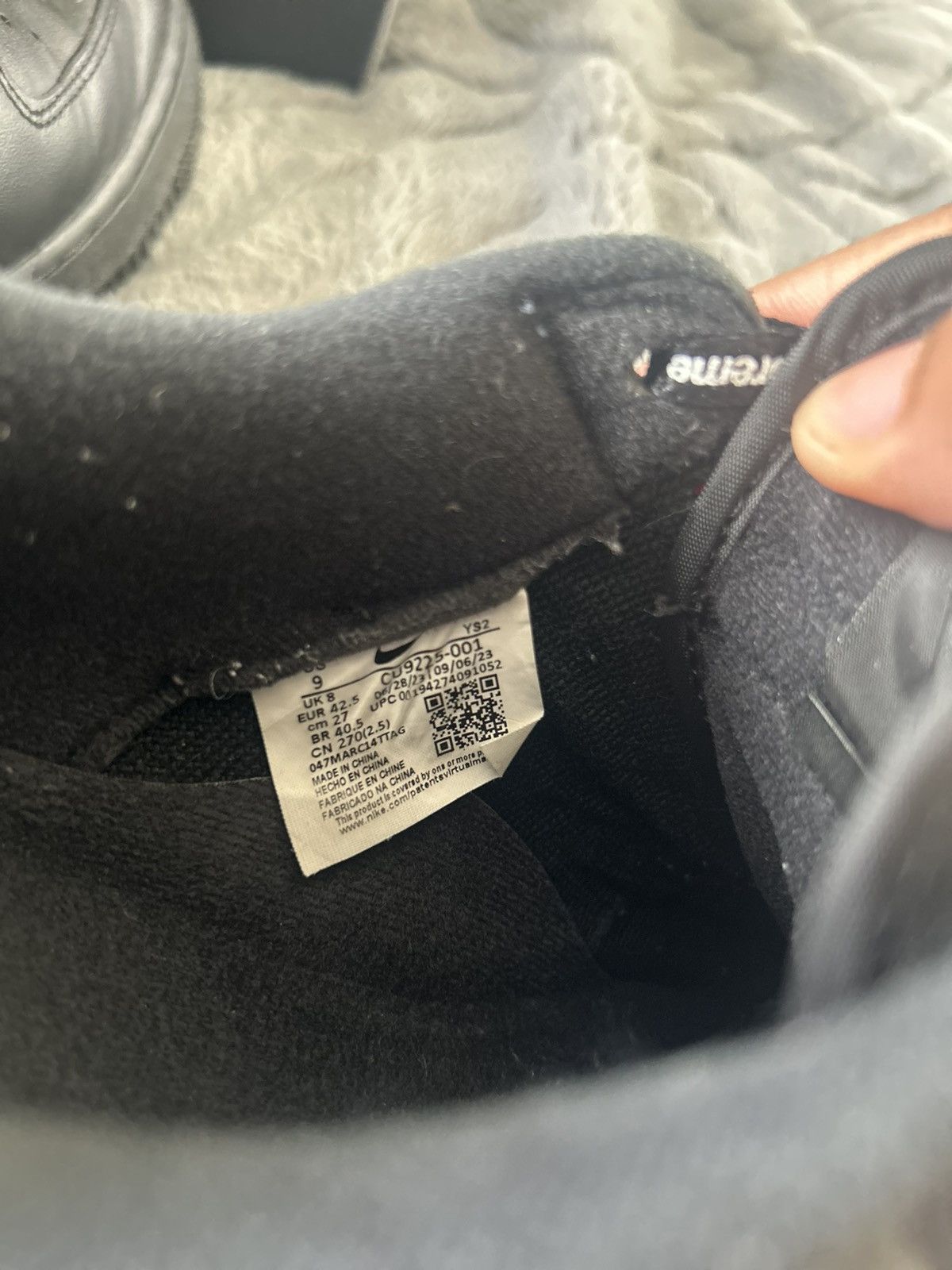 Nike × Supreme Supreme Low Top Air Force 1s Size US 9 / EU 42 - 7 Thumbnail