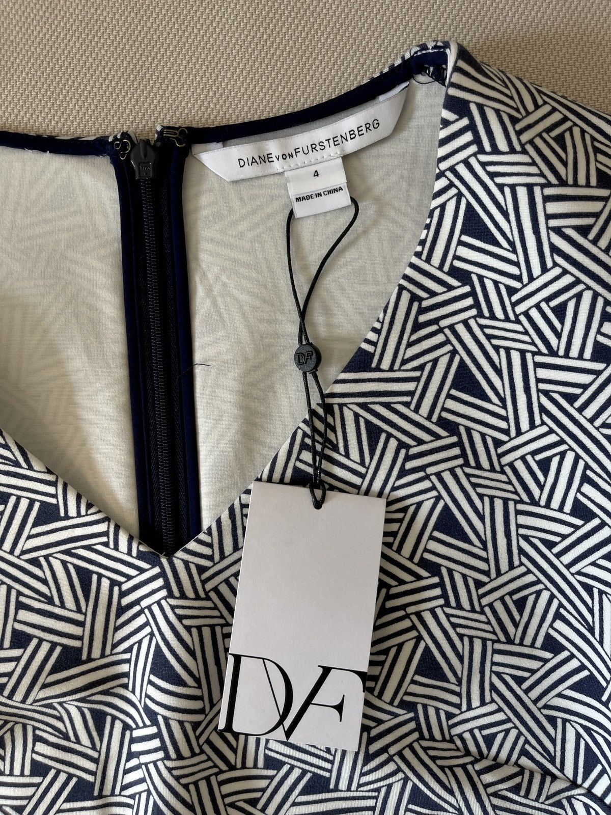 Diane von Furstenberg Diane Von Fürstenberg Dress New Size XS / US 0-2 / IT 36-38 - 5 Thumbnail