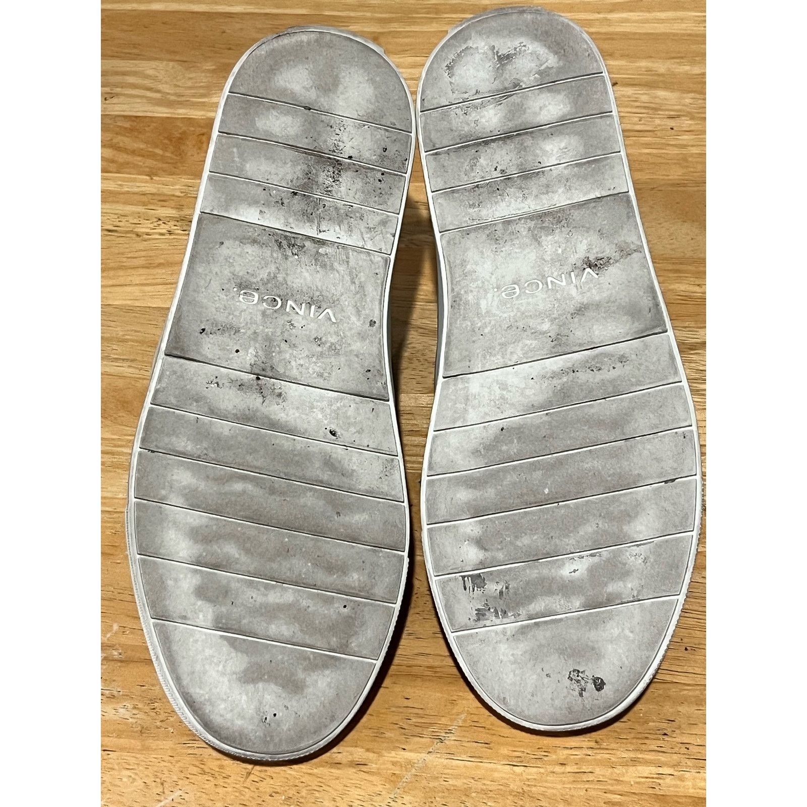 Vince Vince Slip On Shoes Womens 7 Gray Leather Snake Print Casual Size US 7 / IT 37 - 6 Thumbnail