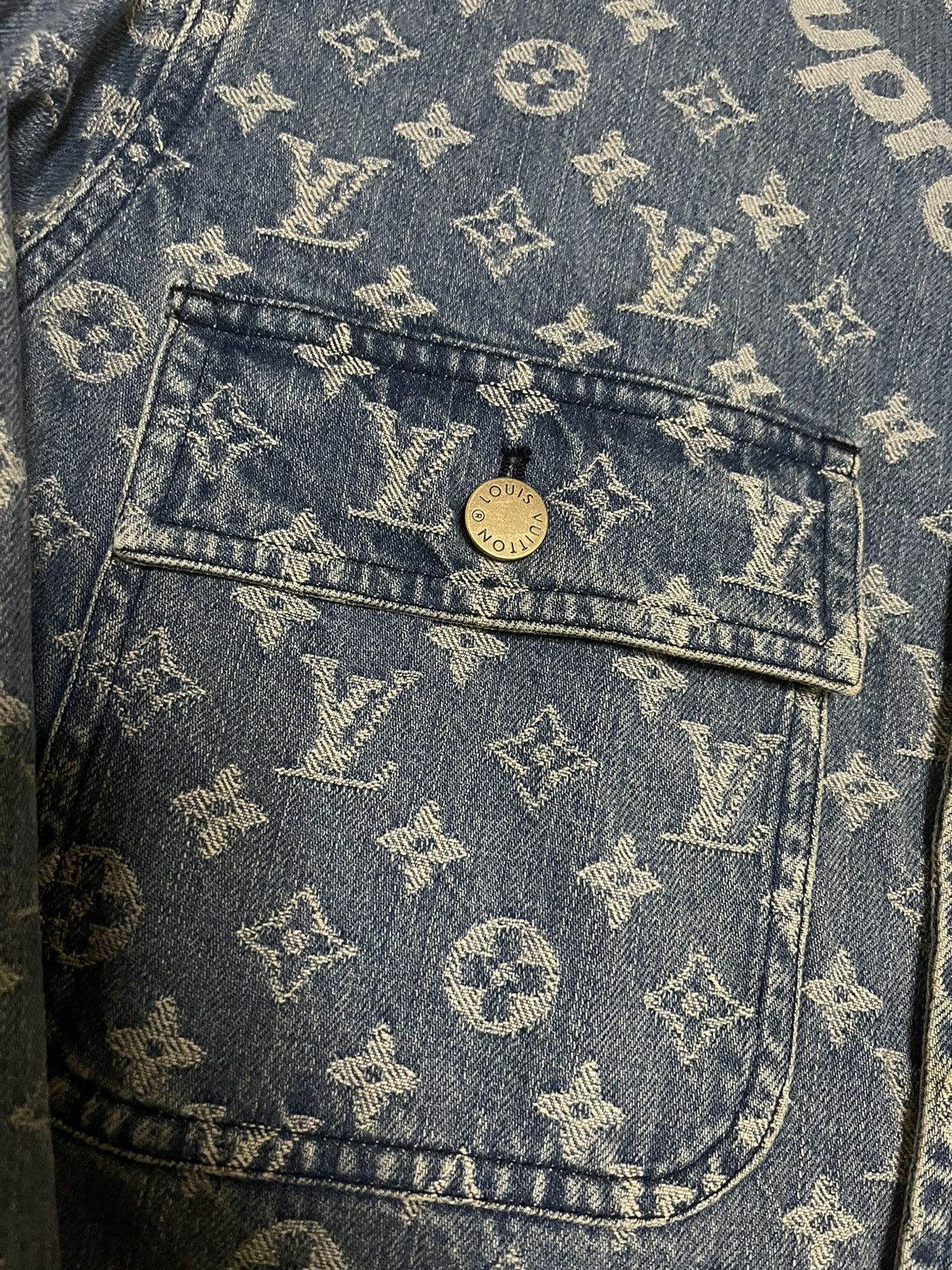 Louis Vuitton × Supreme Supreme Louis Vuitton lv jacquard denim chore coat size 50 Size US L / EU 52-54 / 3 - 3 Thumbnail
