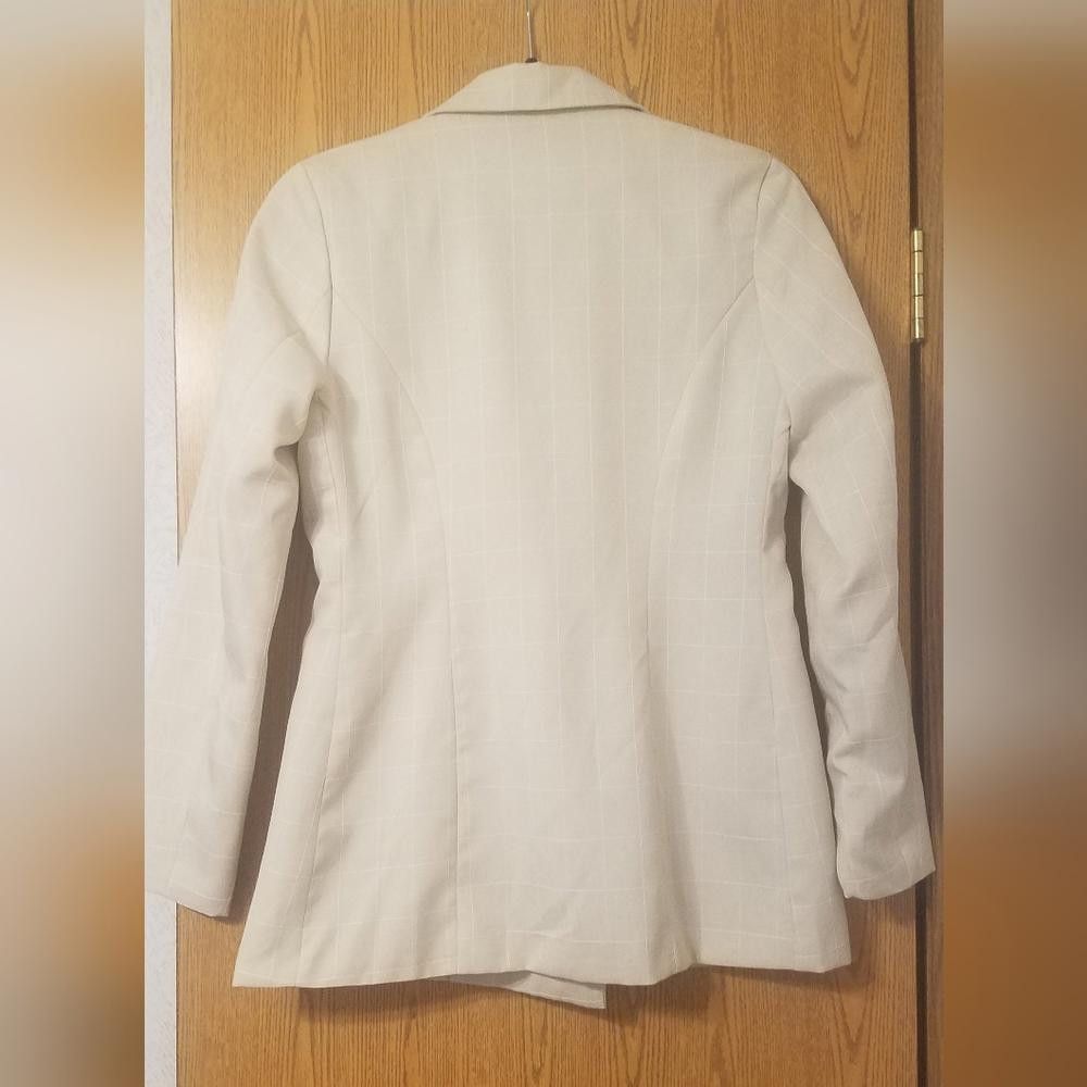 Designer Women's Nasty Gal Collection Cream Blazer Size 4 Size S / US 4 / IT 40 - 2 Thumbnail