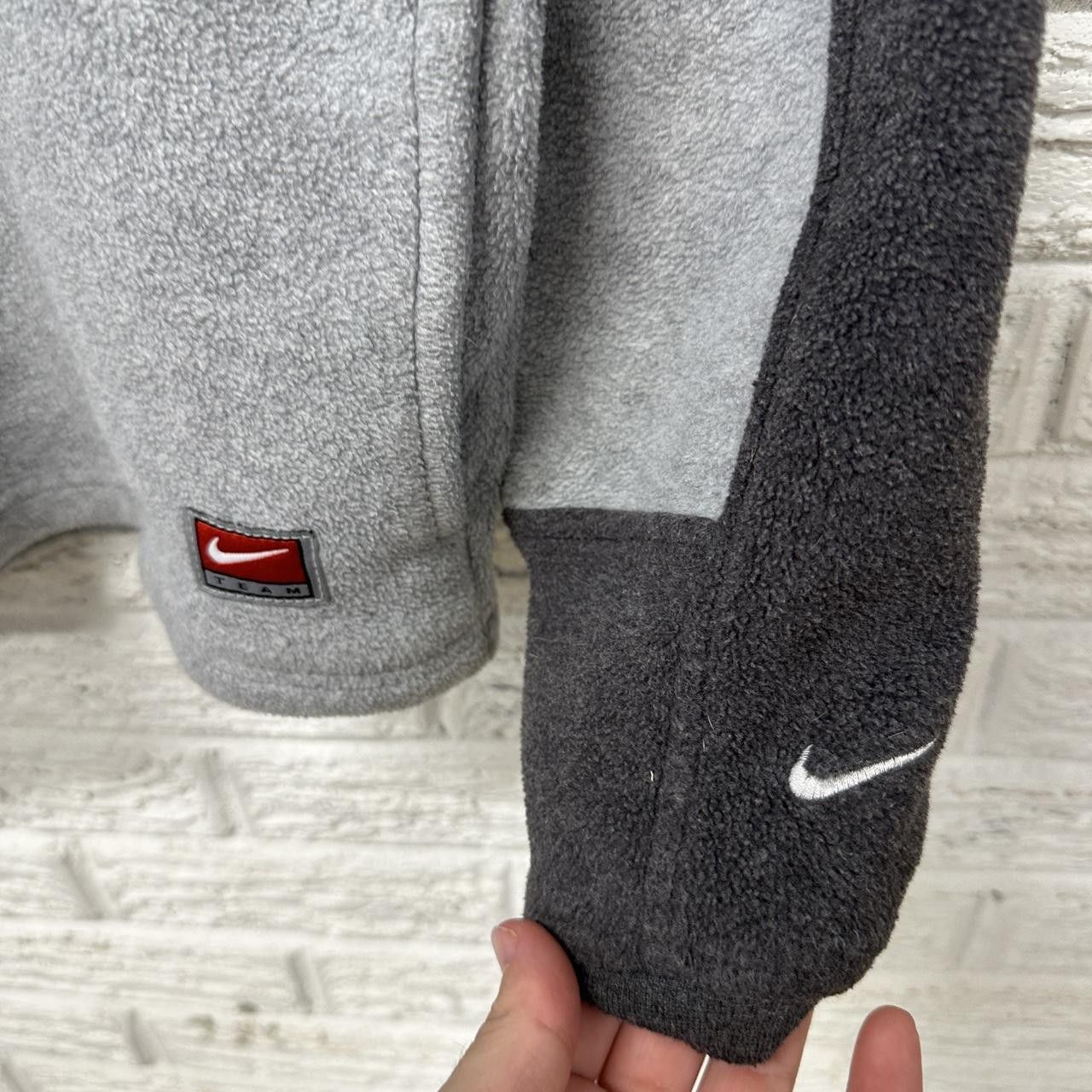 MLB × Nike × Vintage Vintage Nike Women’s Chicago Cubs 1/4 Zip Fleece Pullover Size L / US 10 / IT 46 - 4 Thumbnail