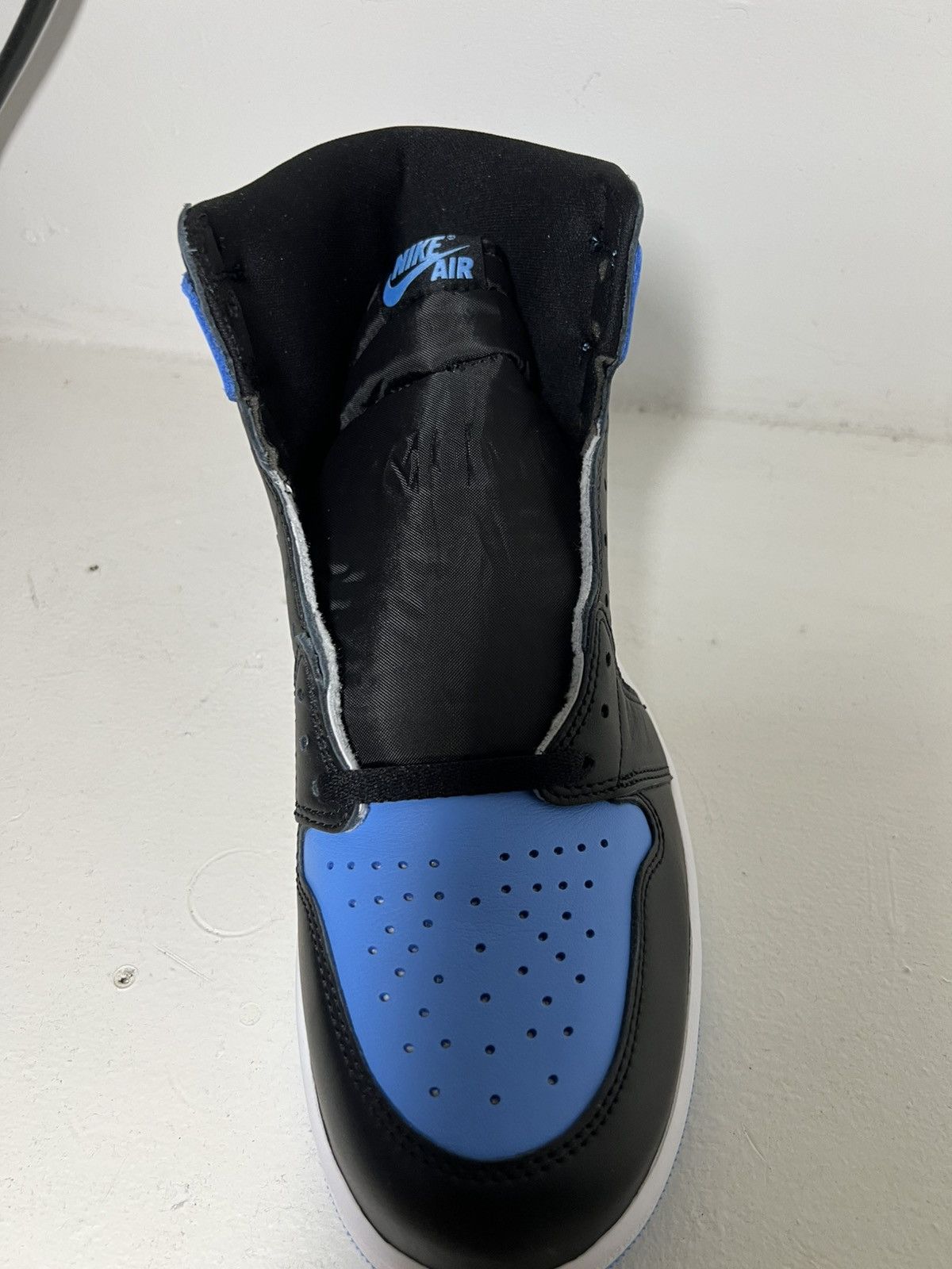 Nike Nike Air Jordan 1 Retro High OG University Blue/Black/White Size US 11.5 / EU 44-45 - 13 Thumbnail