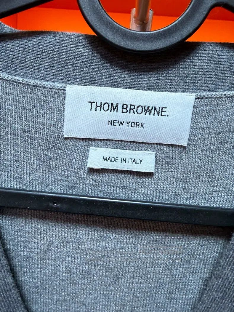 Thom Browne Thom Browne V-neck top Size US XL / EU 56 / 4 - 3 Thumbnail