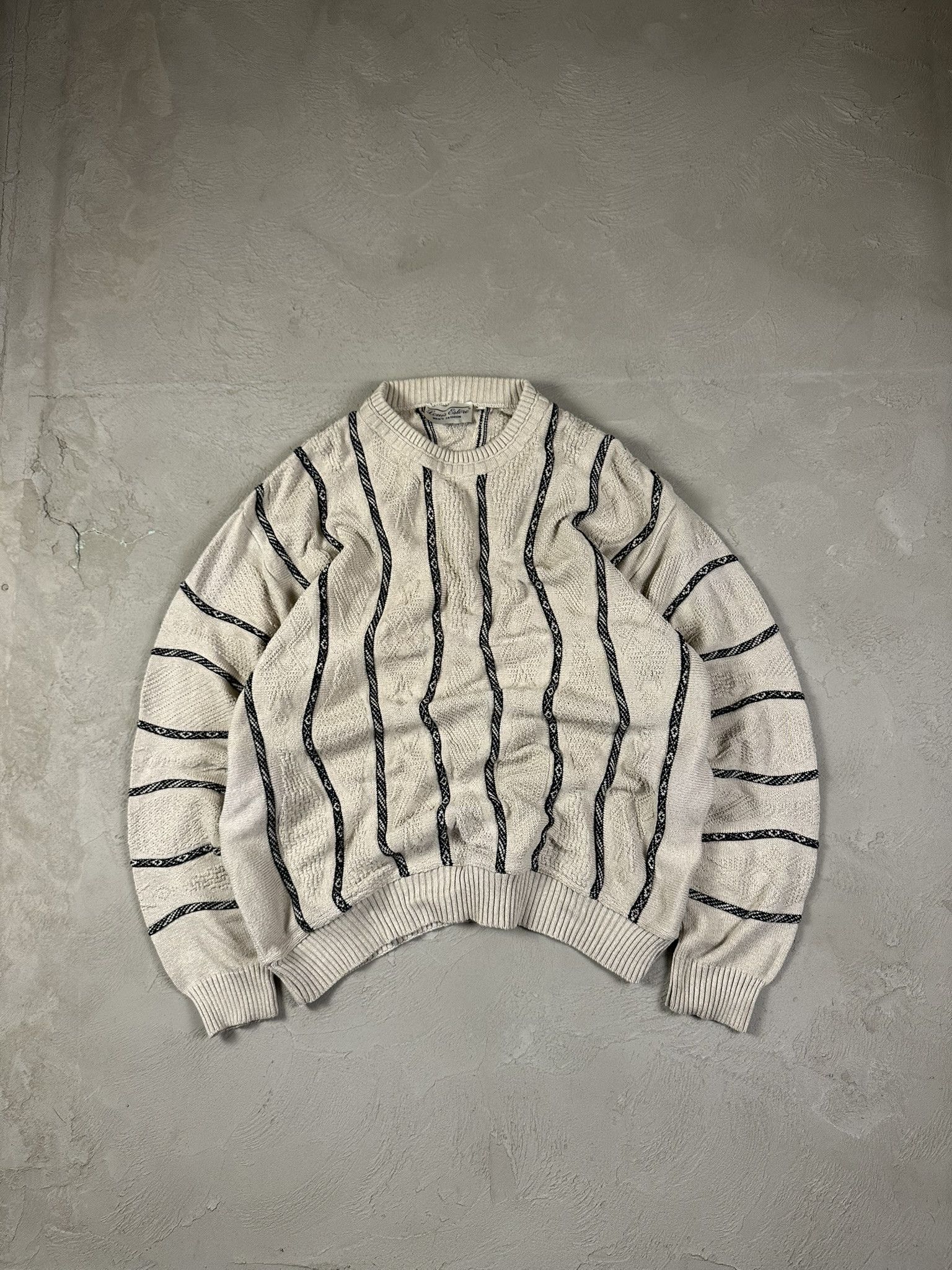 Vintage Vintage Cable Coogi Style Cotton Knit Boxy Sweater Size US L / EU 52-54 / 3 - 1 Thumbnail