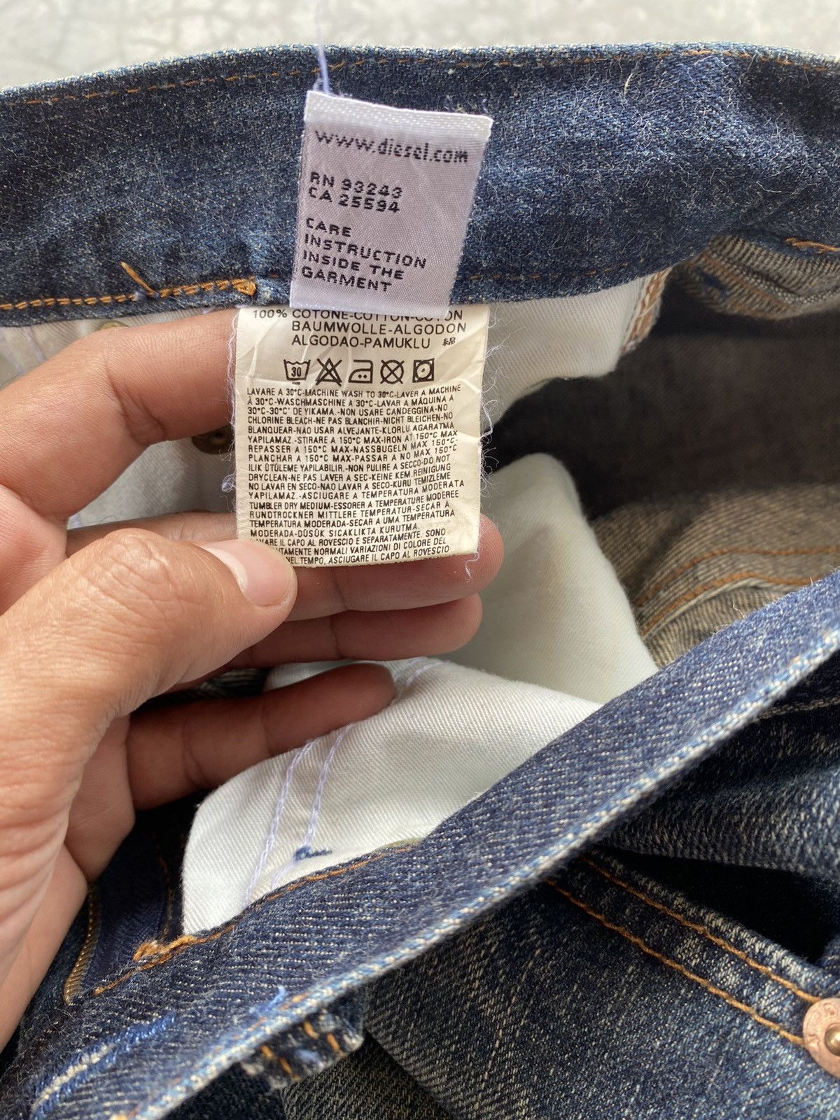Diesel × Vintage Diesel Distressed Jeans Made in Italy Size 28" / US 6 / IT 42 - 11 Thumbnail