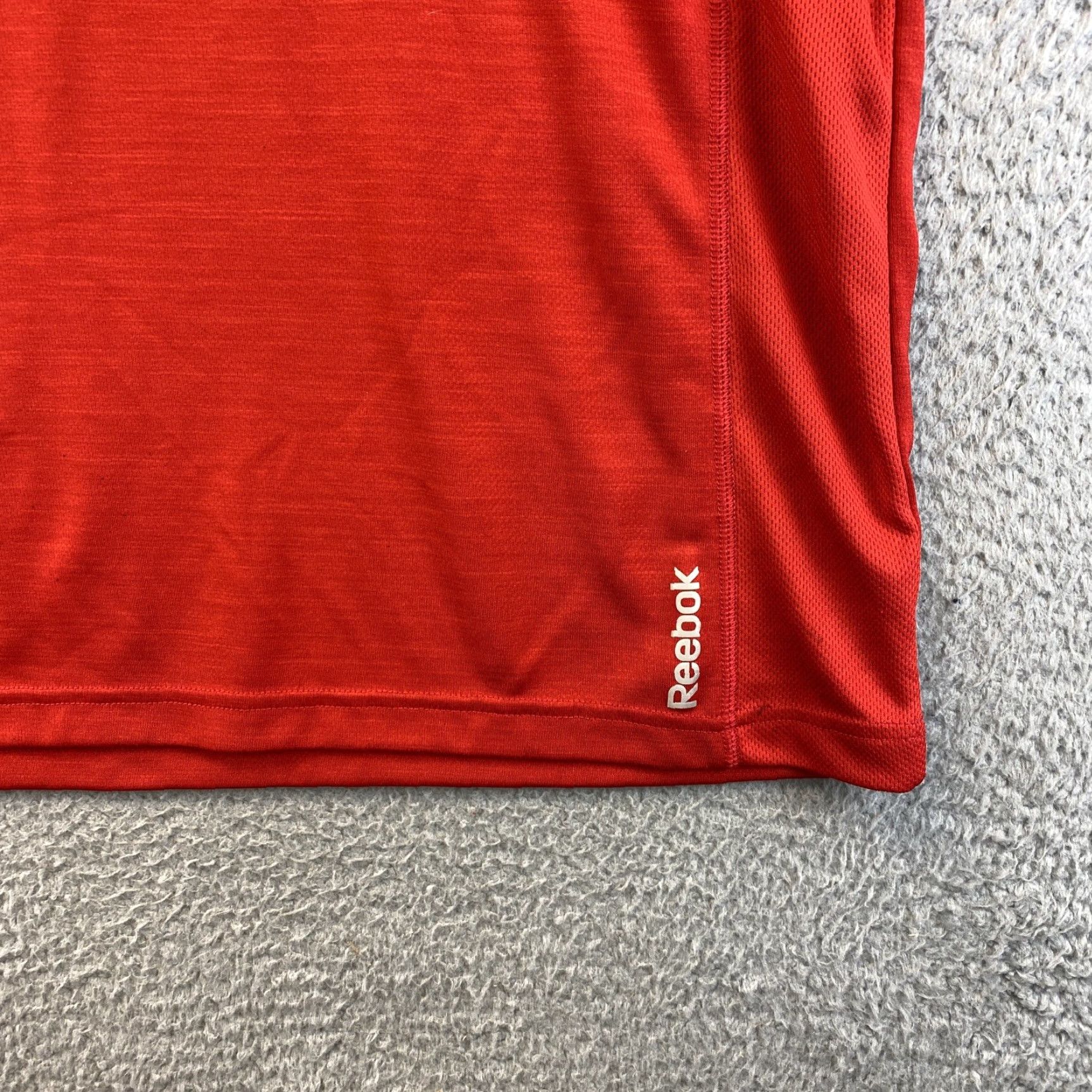 Reebok Reebok Men's Red Short Sleeve Dri Fit Round Neck T-Shirt Size L / 40-55 Size US L / EU 52-54 / 3 - 2 Thumbnail