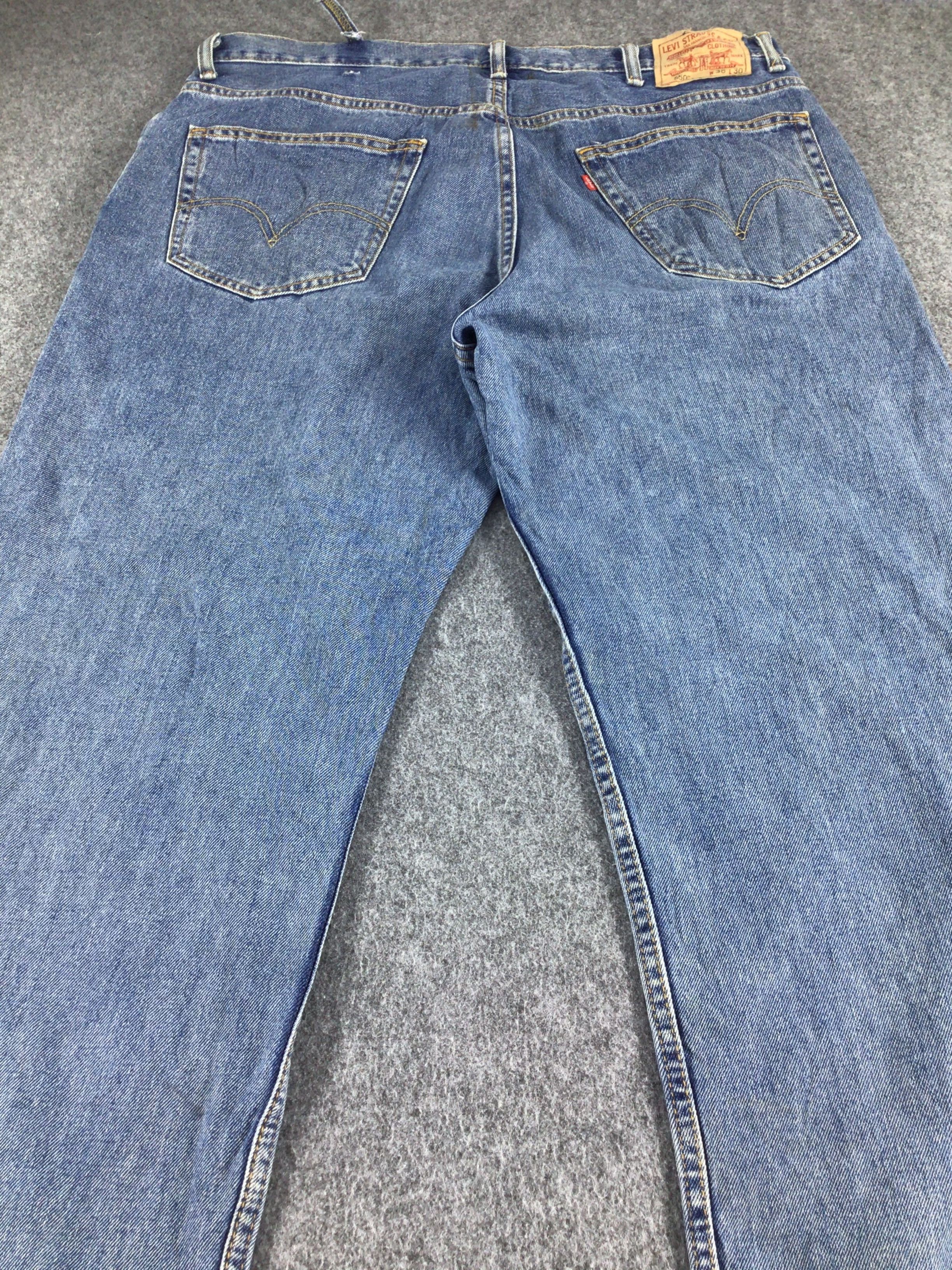 Levi's Vintage Levis 550 Jeans Medium Wash Denim -J452 Size US 39 - 4 Thumbnail