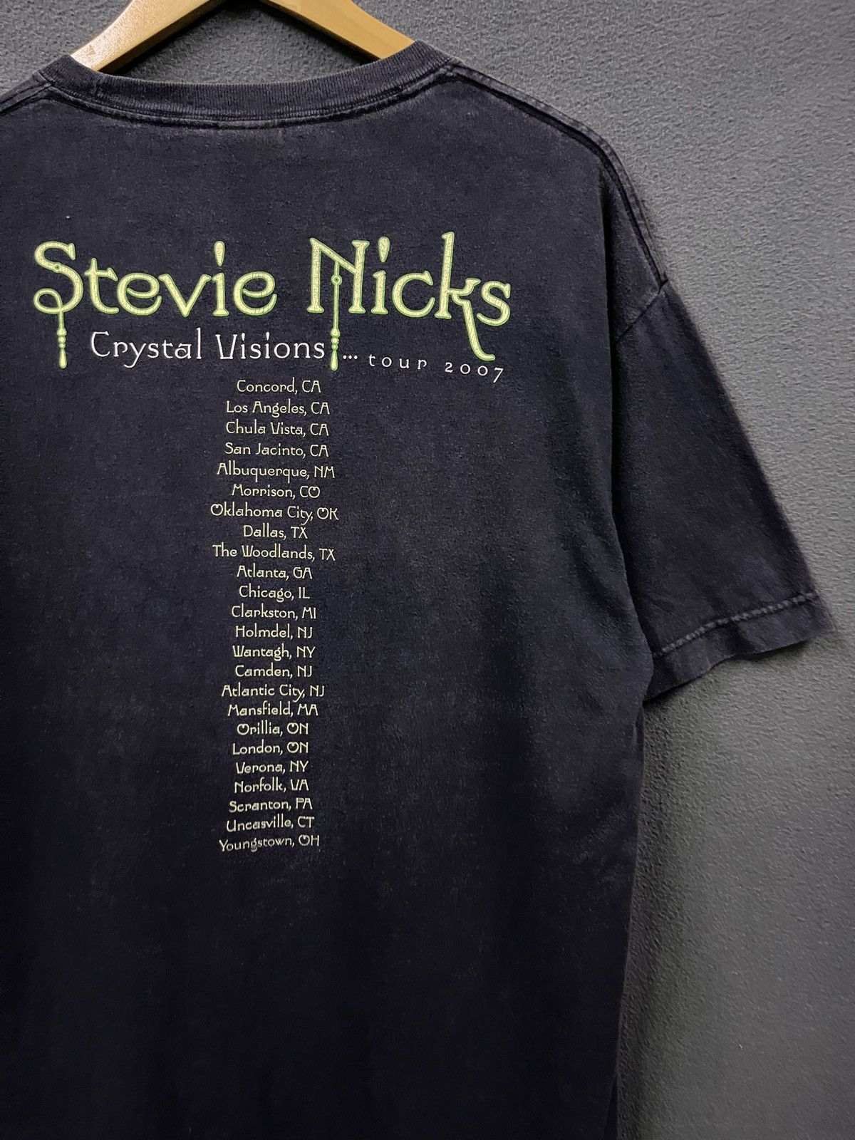 Vintage VINTAGE 2007 STEVIE NICKS SOLO SINGER TRIPLE A TAG TSHIRT Size US L / EU 52-54 / 3 - 5 Thumbnail