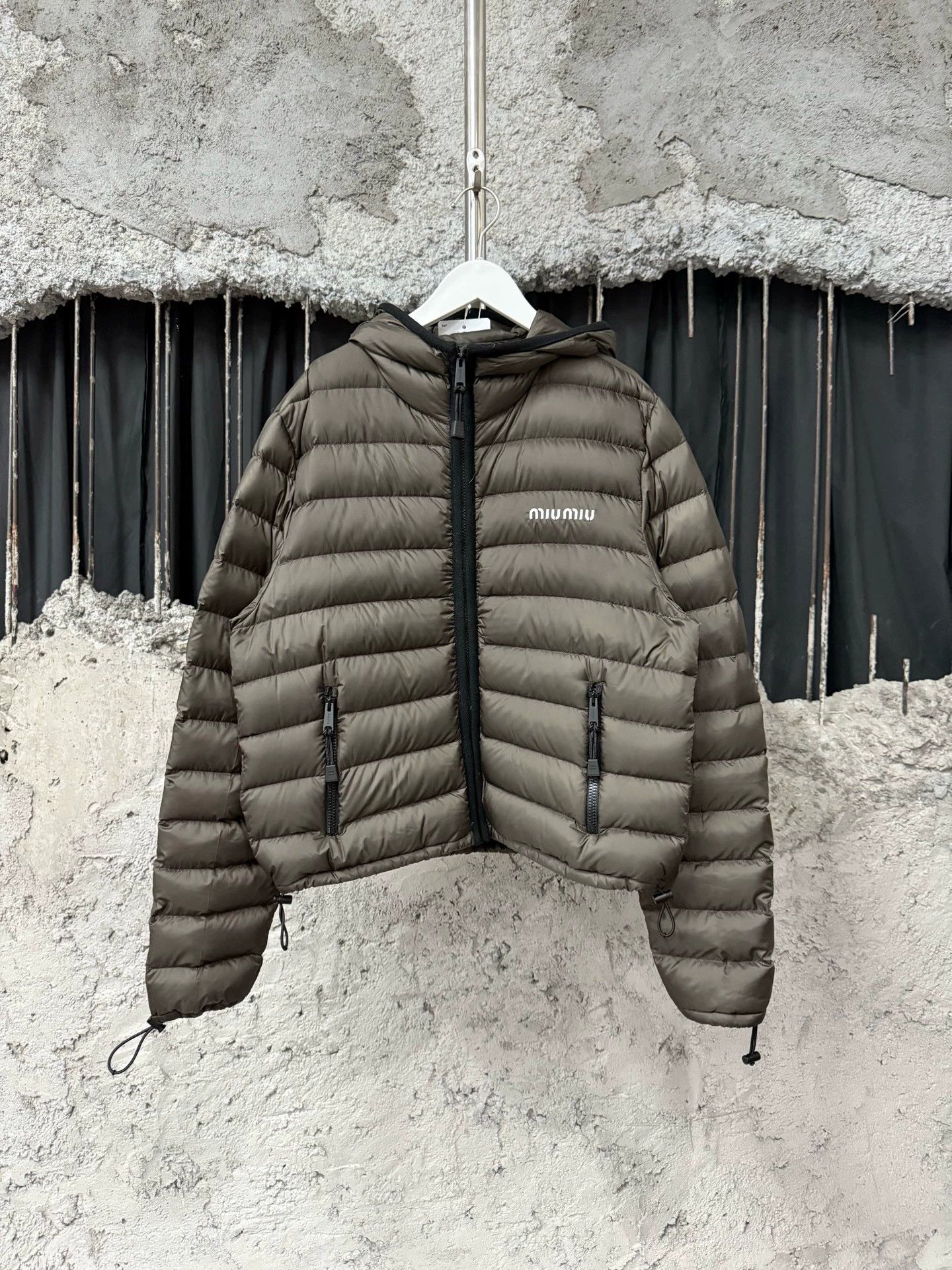 Miu Miu MIU MIU women's puffer down jacket 42 Size M / US 6-8 / IT 42-44 - 1 Thumbnail