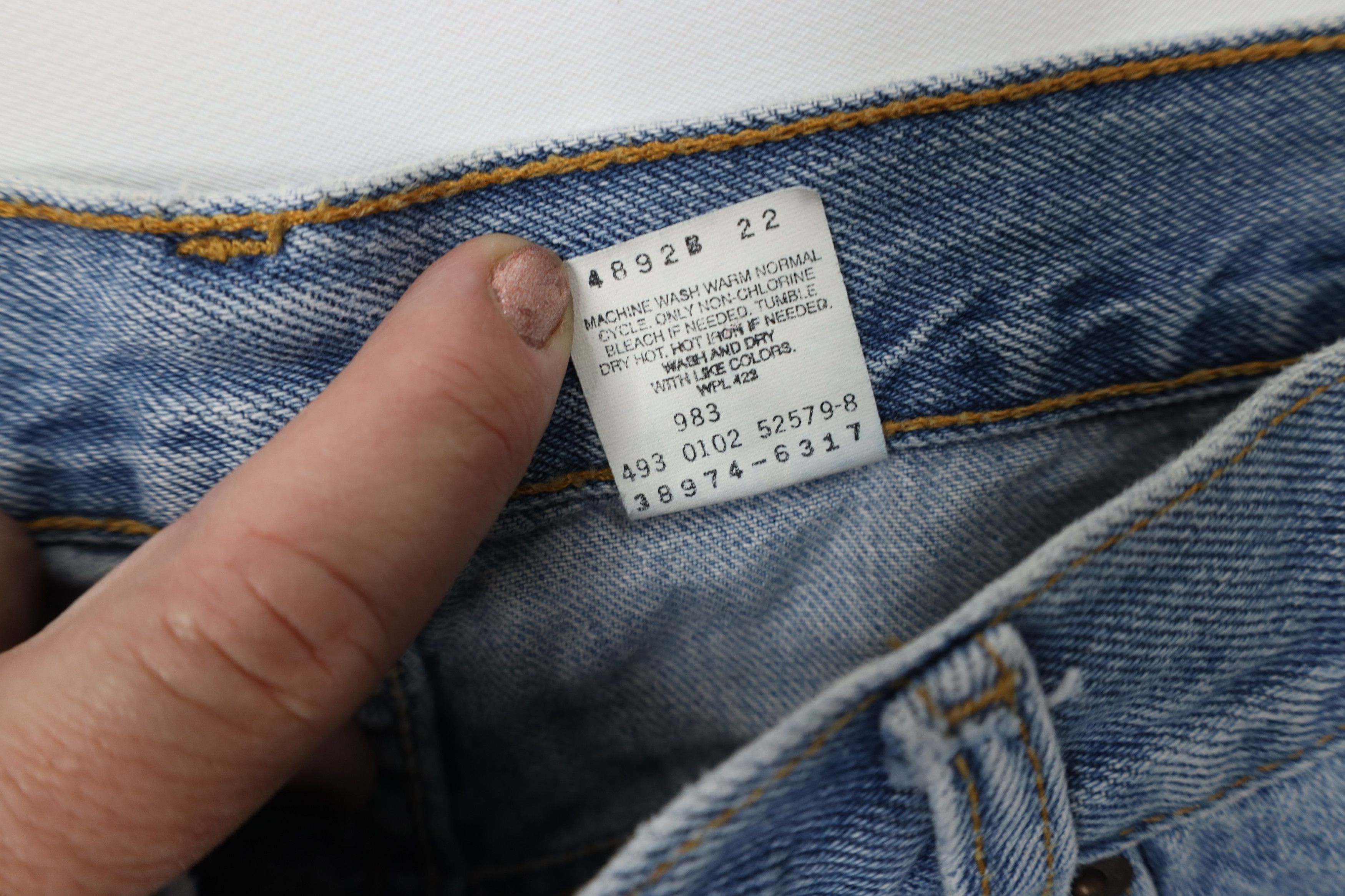 Levi's Vintage Y2K 2002 Levis Denim Jean Shorts Jorts Blue Cotton Size 30" / US 8 / IT 44 - 8 Thumbnail