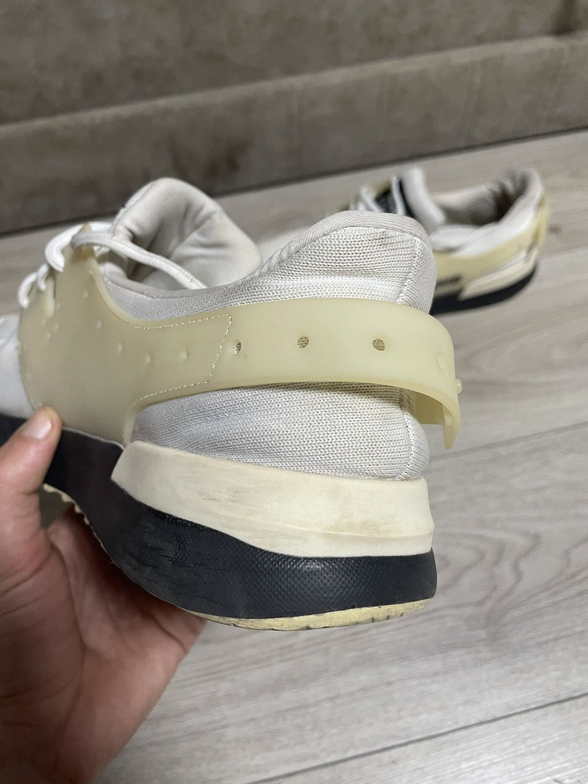 Versace Versace Jeans Couture White Sneakers Size 43 Vintage Size US 10 / EU 43 - 17 Thumbnail