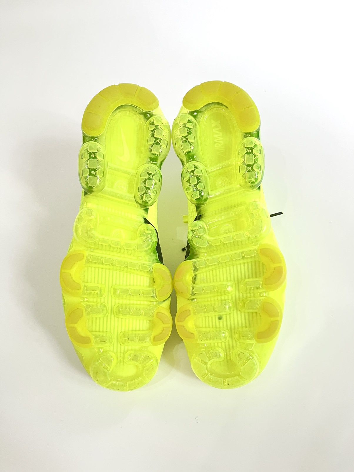 Nike Nike Air VaporMax 2 Flyknit OG “Volt” Size US 11 / EU 44 - 13 Thumbnail