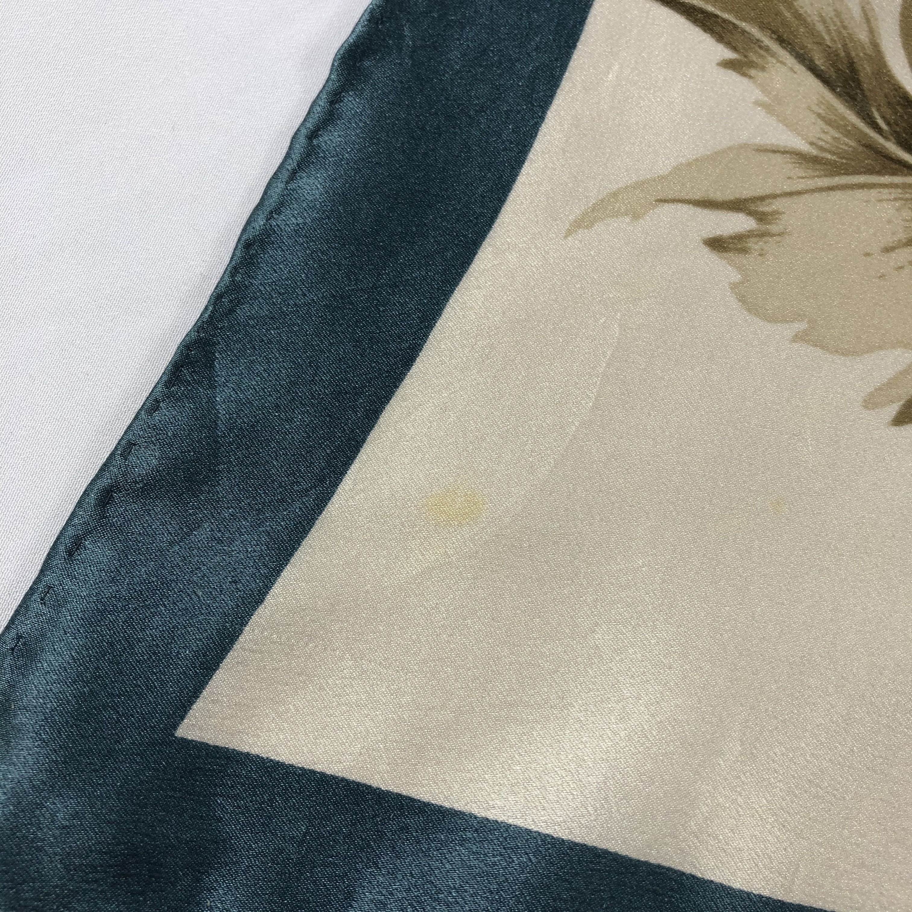 Mila Schon Vintage Mila Schon Silk Scarf Size ONE SIZE - 6 Thumbnail