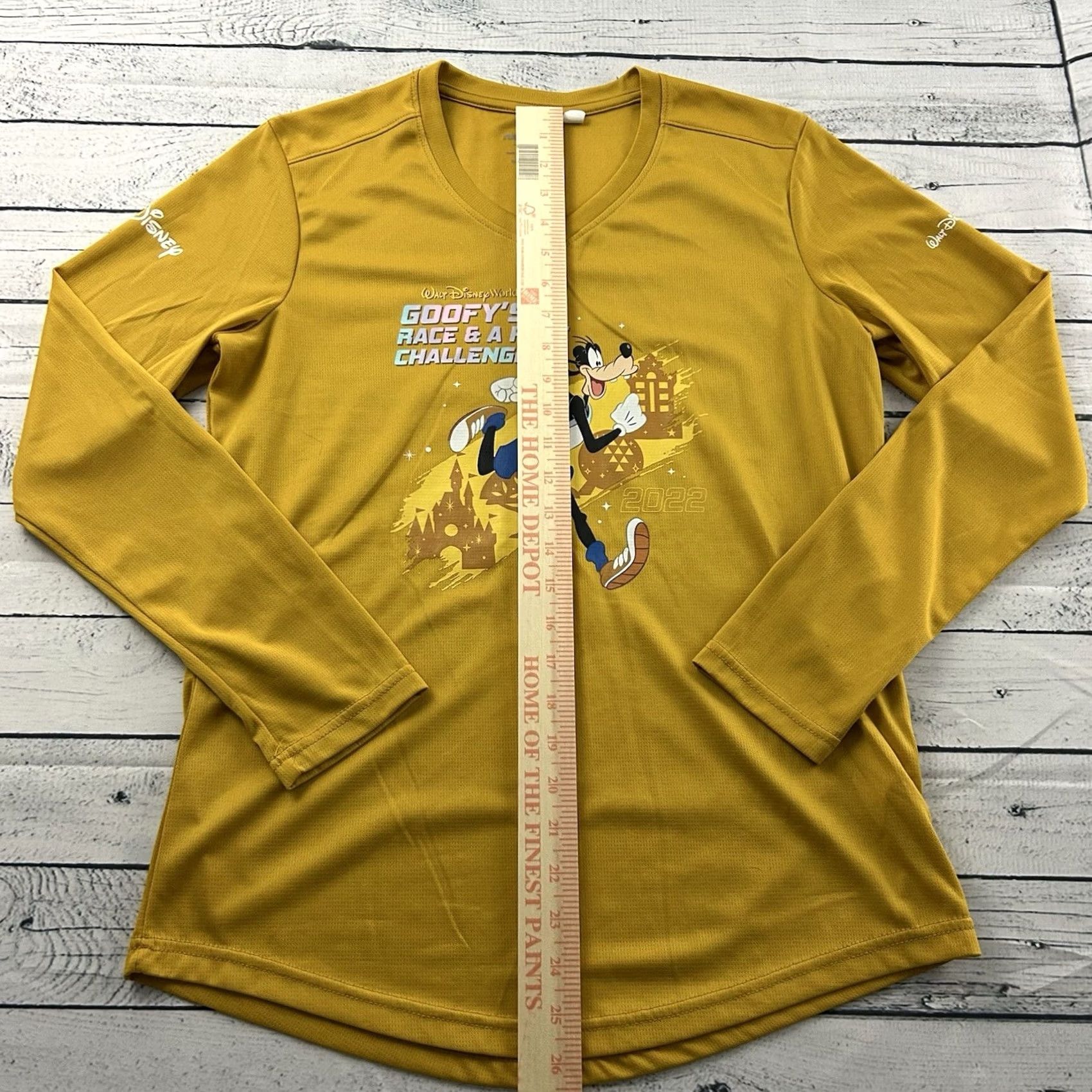 Disney Run Disney 2022 Half Marathon Long Sleeve Athletic T Shirt Men's M Gold Size US M / EU 48-50 / 2 - 4 Thumbnail