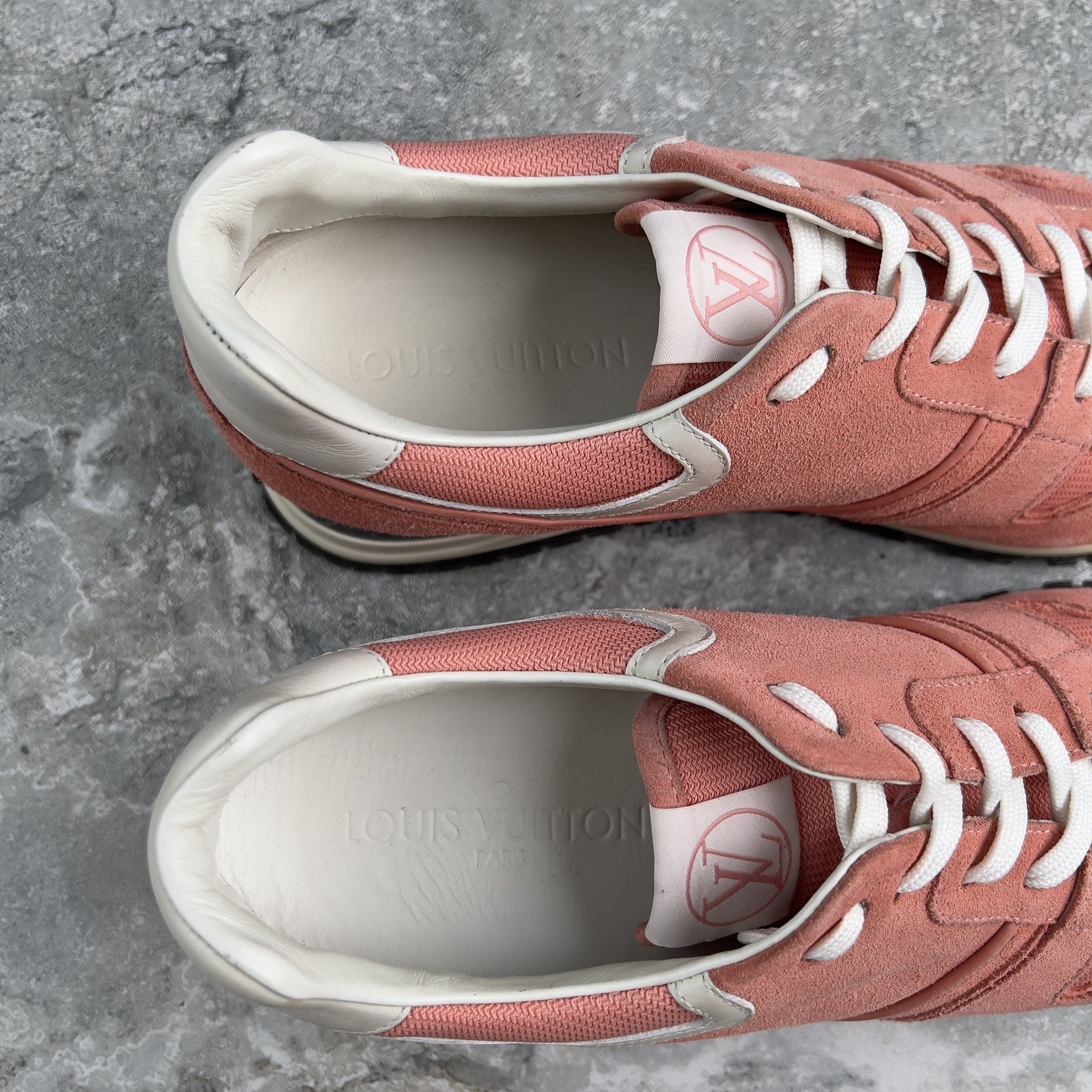 Louis Vuitton Louis Vuitton Run Away LV Sneakers Suede Size US 9 / IT 39 - 9 Thumbnail