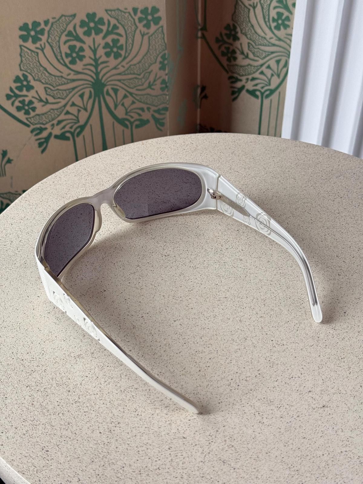 Miu Miu Vintage Miu Miu Logo Rose Wraparound White Women Sunglasses Size ONE SIZE - 12 Thumbnail