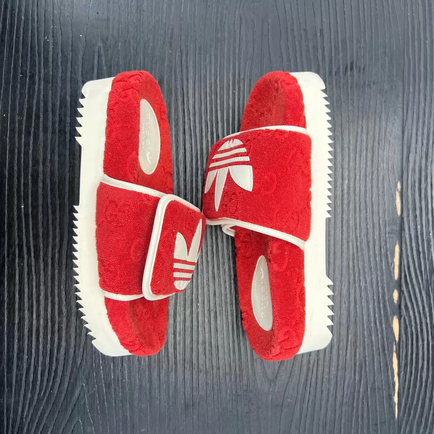 Gucci Gucci x Adidas Red Slippers 36 Boxed Size US 5.5 / IT 35.5 - 3 Thumbnail