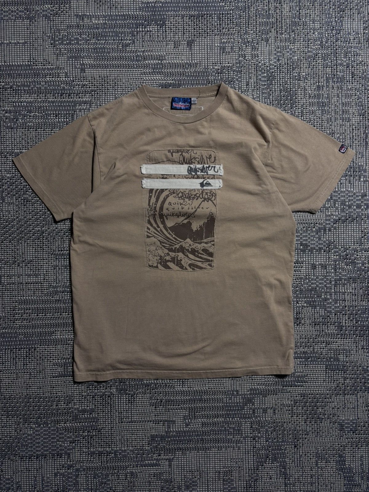 Quiksilver Quiksilver Vintage Surfing True Patch Work T-Shirt Size US L / EU 52-54 / 3 - 1 Thumbnail