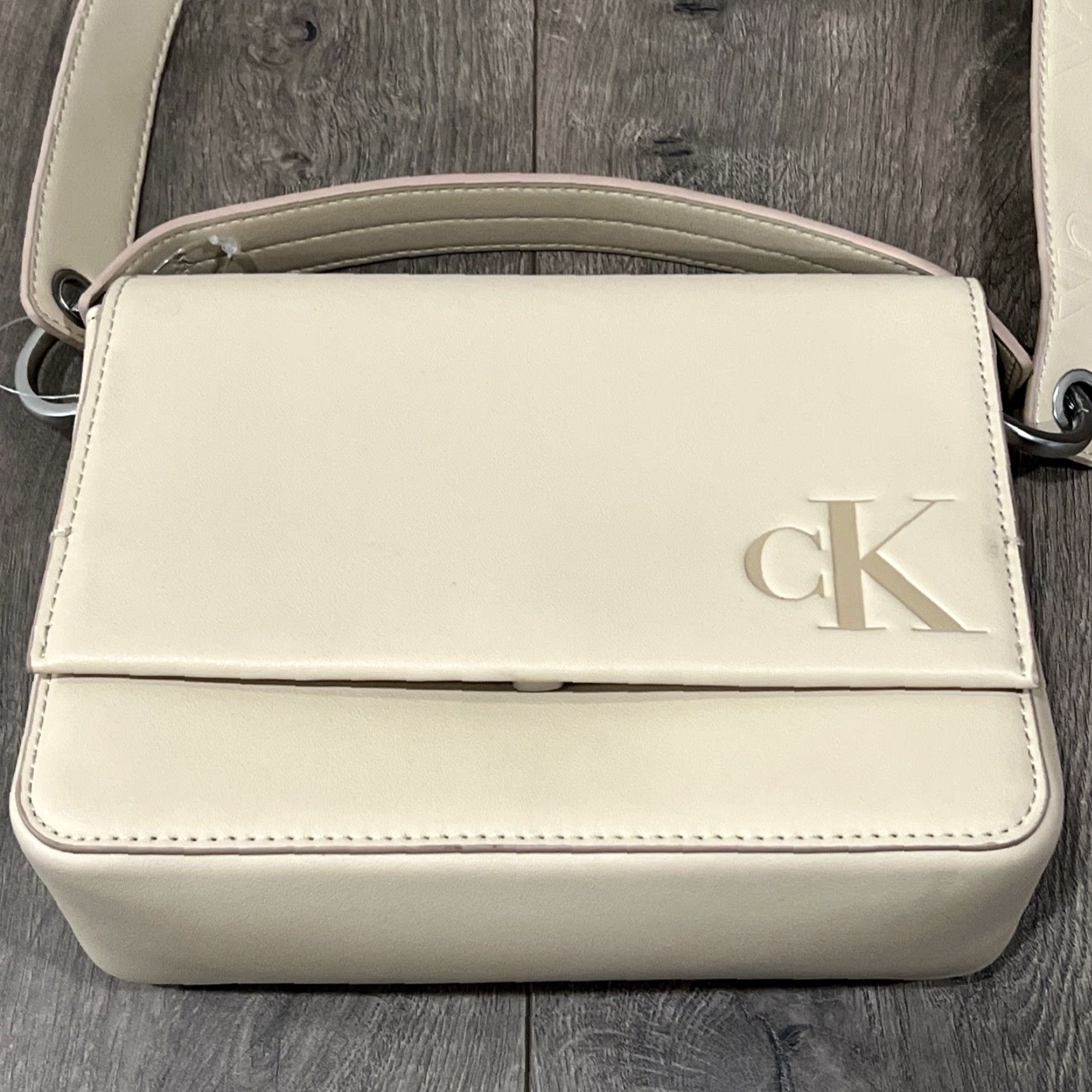 Calvin Klein Calvin Klein Sculpted Monogram Pink Shoulder Bag Small Faux Leather Women's Size S / US 4 / IT 40 - 2 Thumbnail