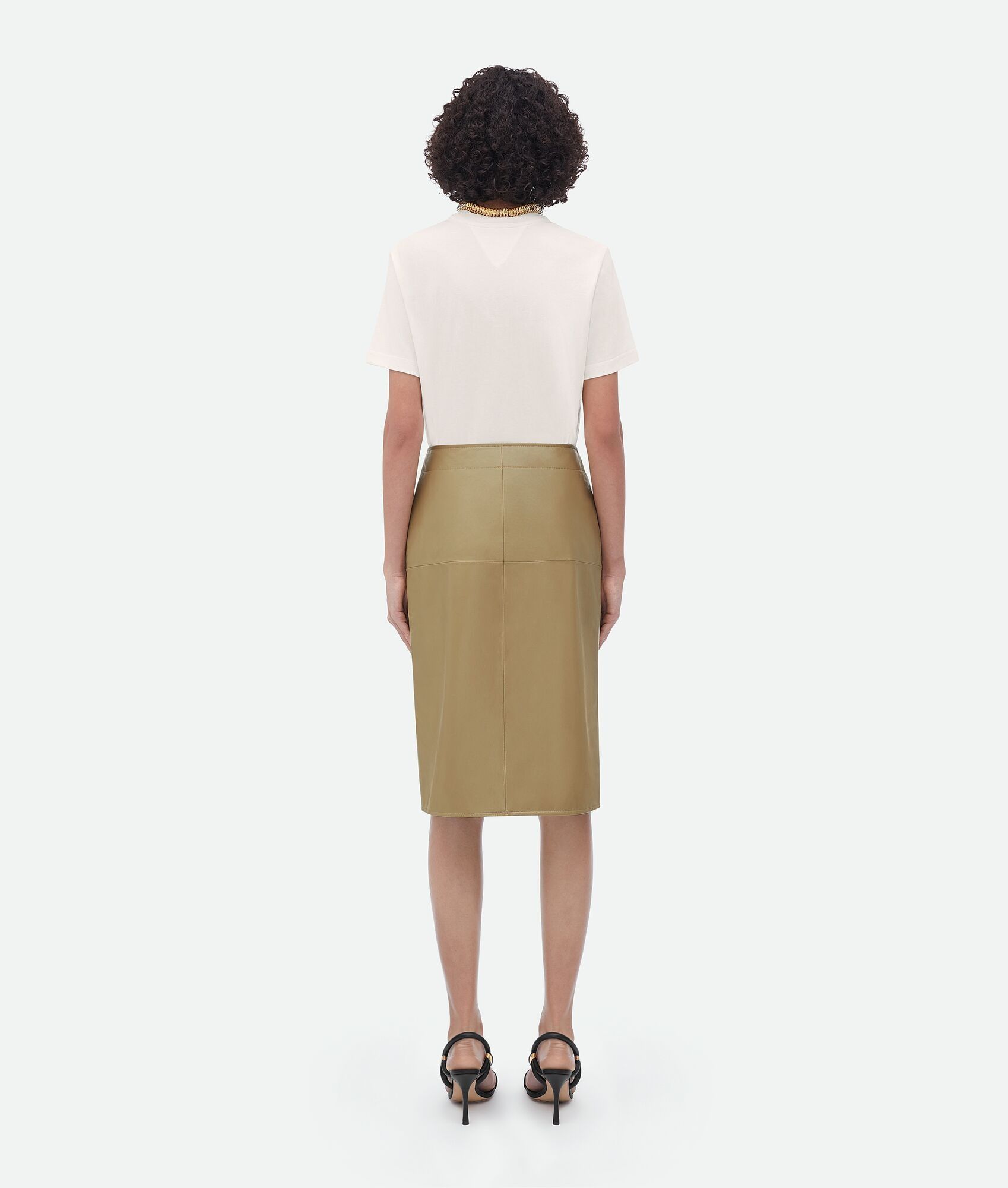 Bottega Veneta o1n1vont0325 Shiny Leather Skirt in Beige Size 27" / US 4 / IT 40 - 3 Thumbnail