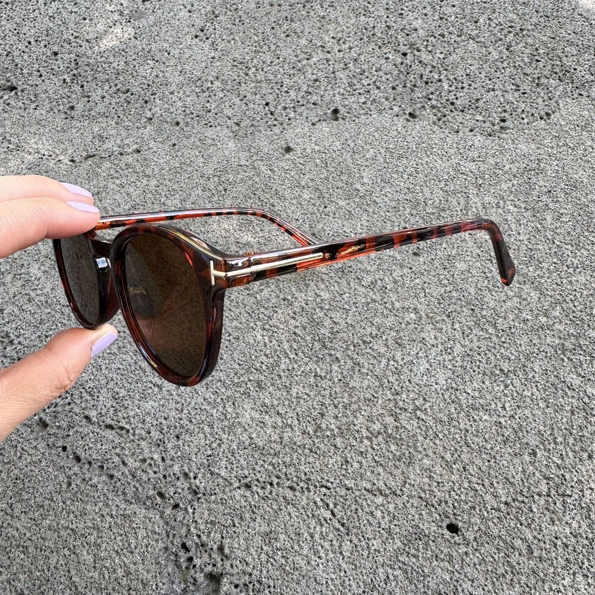 Other Y2K Unisex Sunglasses Retro Fashion Shades LE97050-01 Size ONE SIZE - 2 Thumbnail
