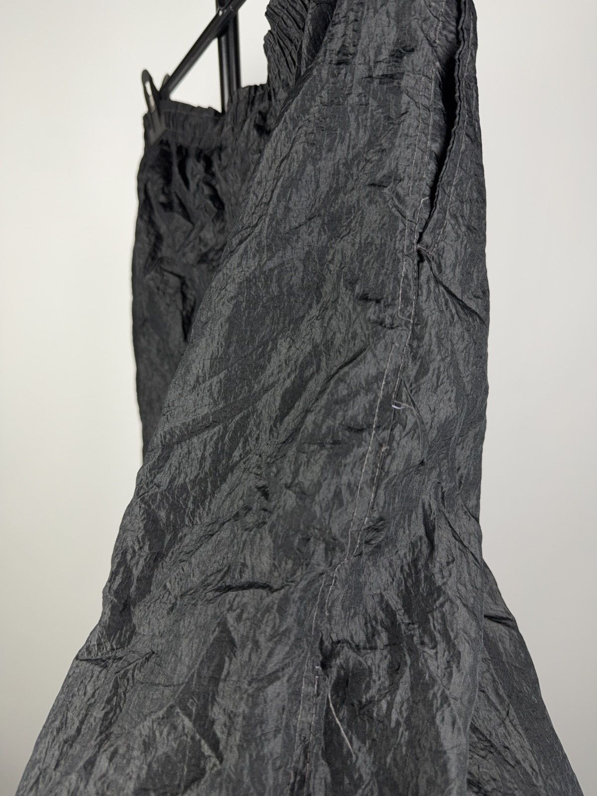 Sergio Tacchini Vintage Sergio Tacchini Crinkle Nylon Track Pants Y2K L Size US 36 / EU 52 - 10 Thumbnail