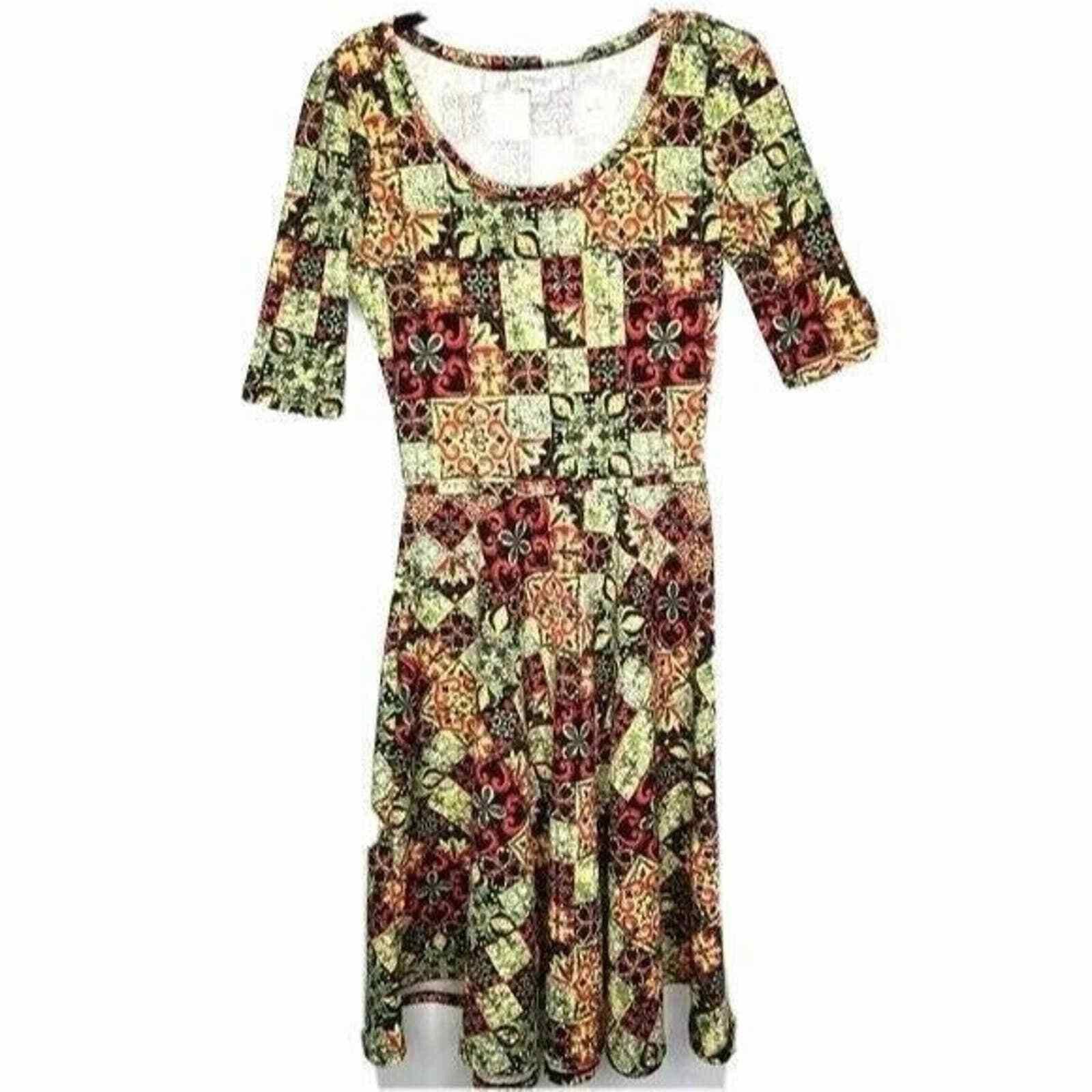 Other Lularoe Nicole T Shirt Dress Yellow Green Red Damask Print X Size XS / US 0-2 / IT 36-38 - 1 Thumbnail