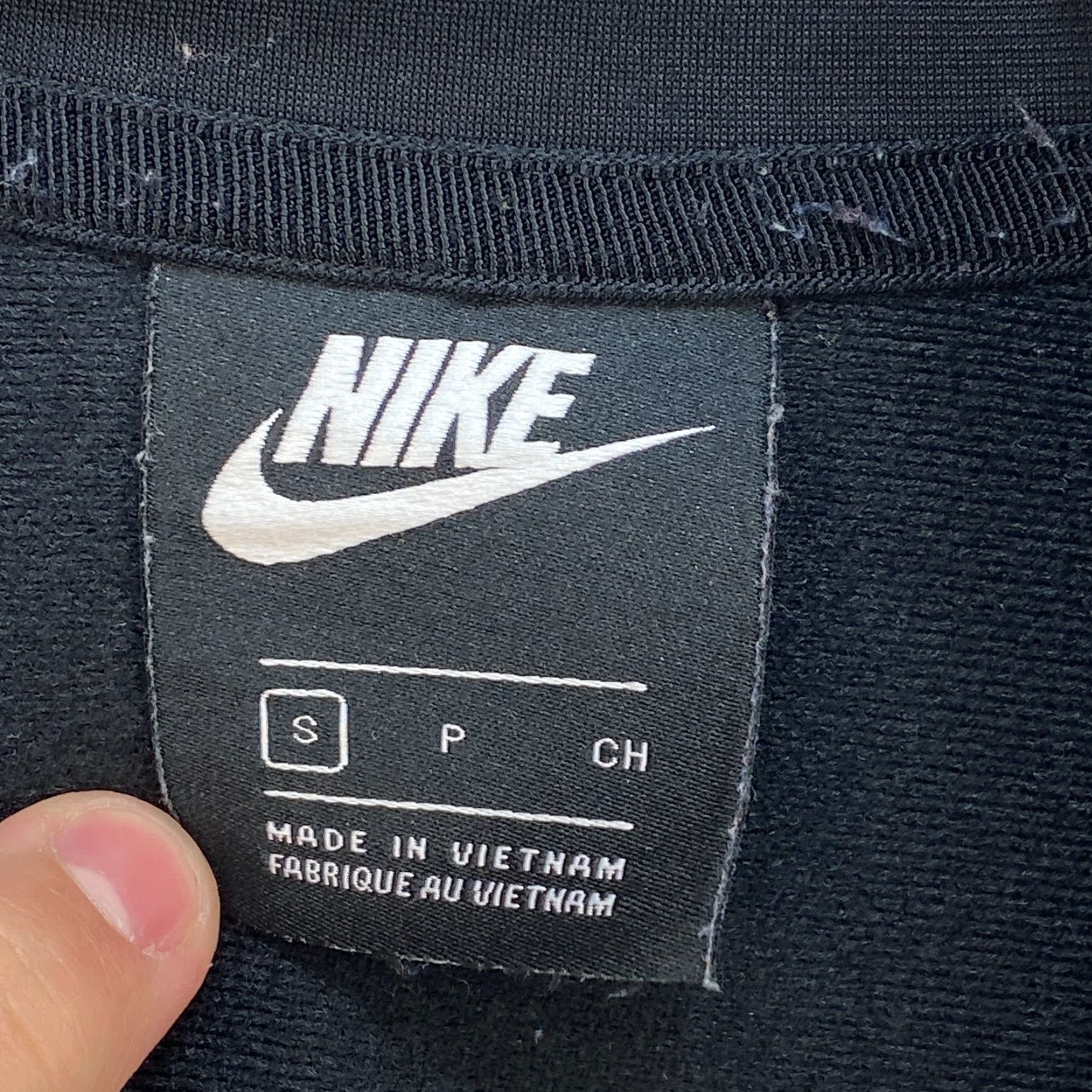 Nike Nike Just Do It Logo Shirt Adult Small Black Jacket Size S / US 4 / IT 40 - 7 Thumbnail