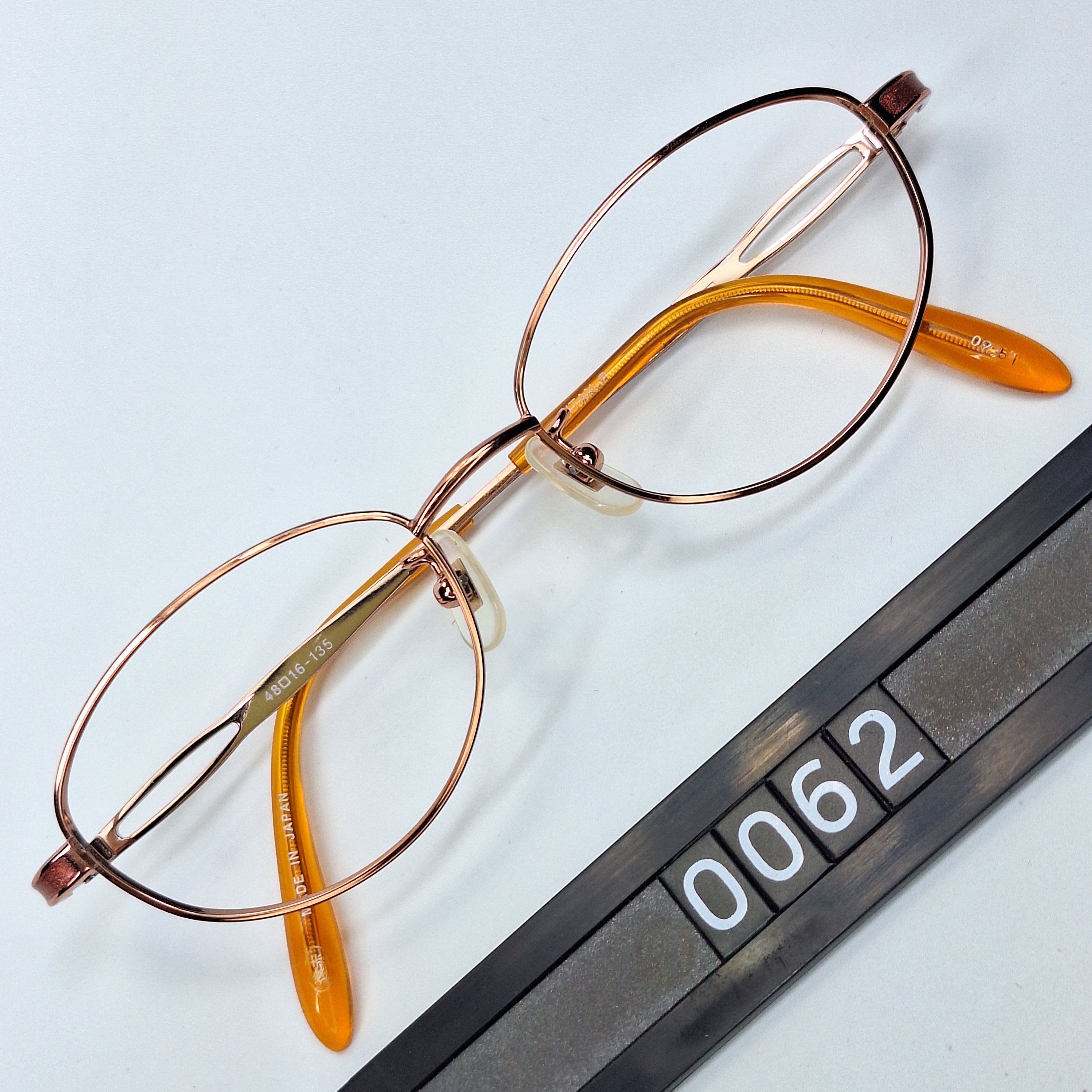 Other CERASEE CS-4534 Pure Titanium Oval Eyeglasses Vintage 8g Size ONE SIZE - 1 Thumbnail