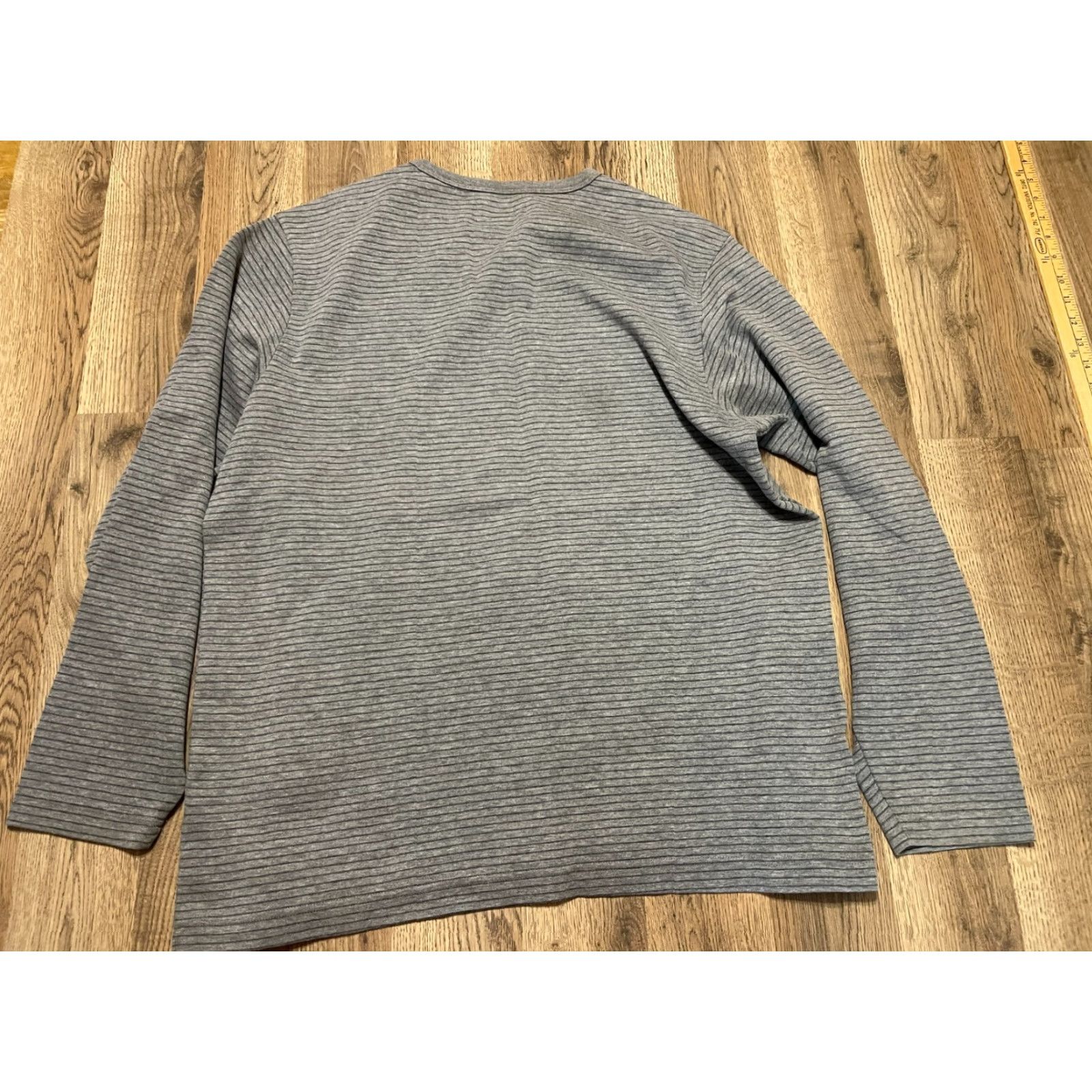 Eddie Bauer Eddie Bauer Women's Size Large Sweater, Gray Long Sleeve Pullover Size L / US 10 / IT 46 - 2 Thumbnail