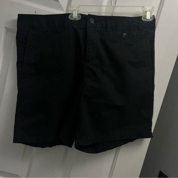 Dockers Ladies Dockers flat front black chino short size 16 Size 38" / US 16 / IT 52 - 1 Thumbnail