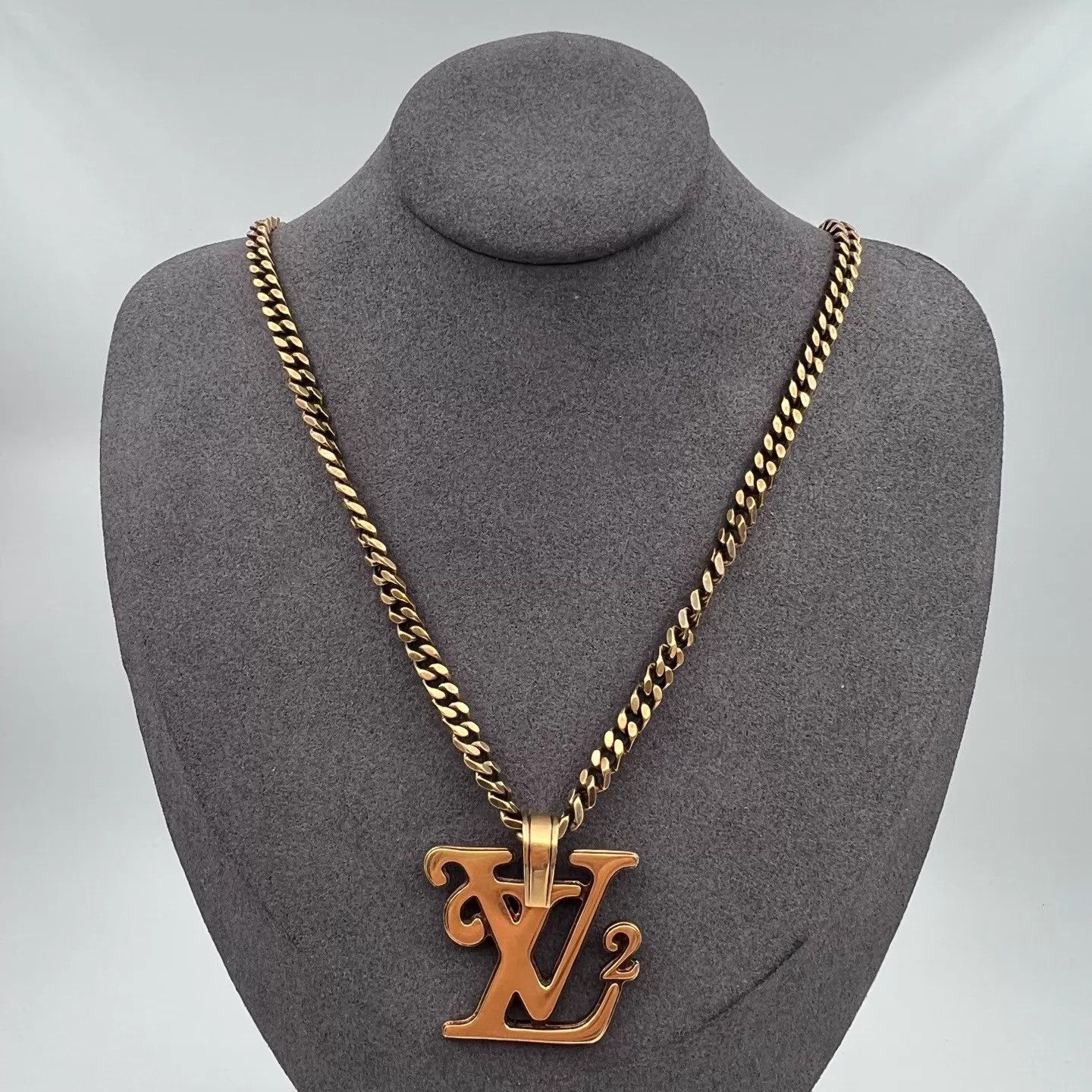 Louis Vuitton LV Nigo Gold Large Logo Necklace Size ONE SIZE - 1 Thumbnail